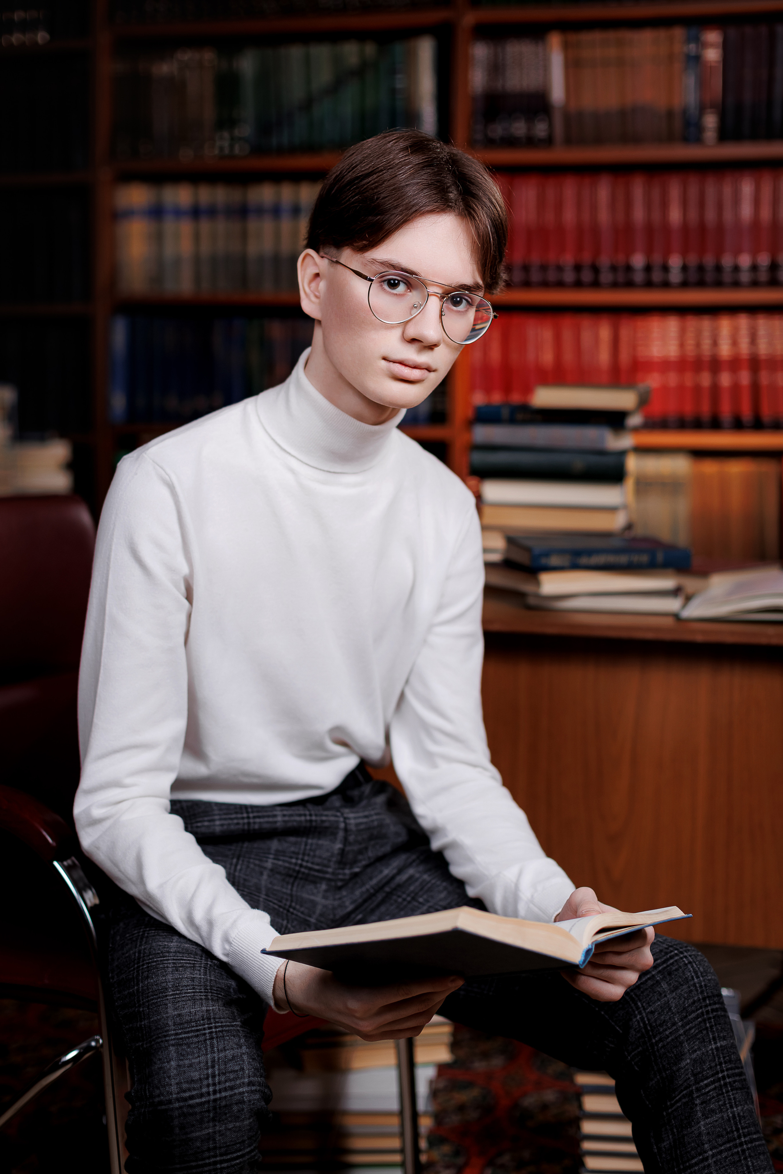 Портреты в Библиотеке. Семейный и детский фотограф Комина Елена, Власиха, Одинцово