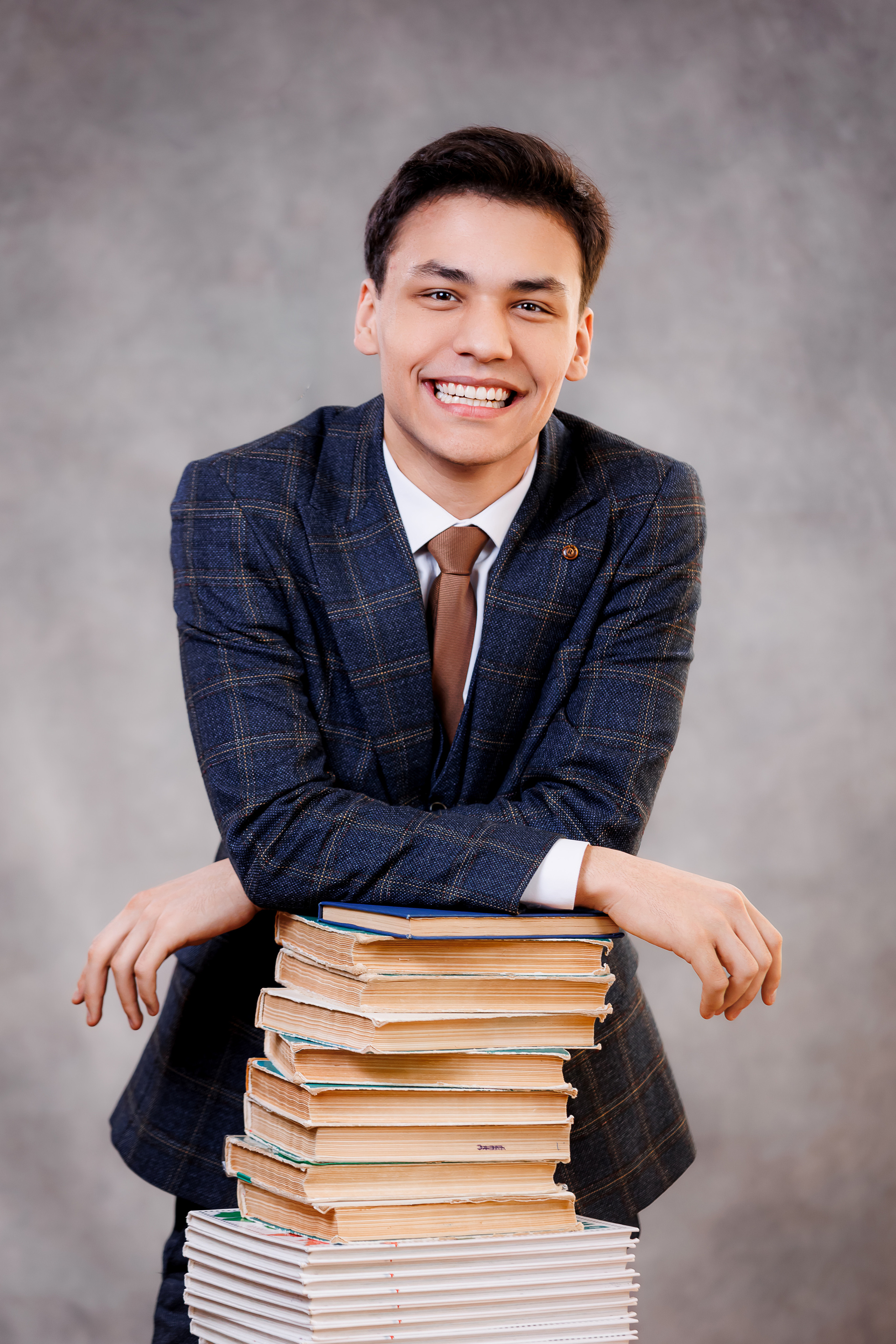 Портреты на однотонном фоне. Семейный и детский фотограф Комина Елена, Власиха, Одинцово