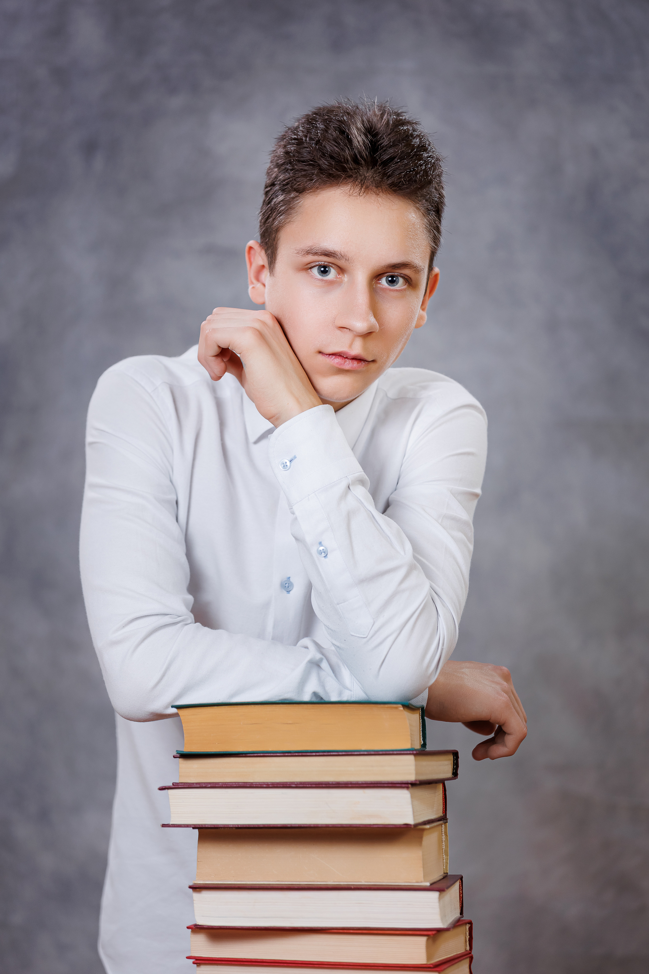 Портреты на однотонном фоне. Семейный и детский фотограф Комина Елена, Власиха, Одинцово