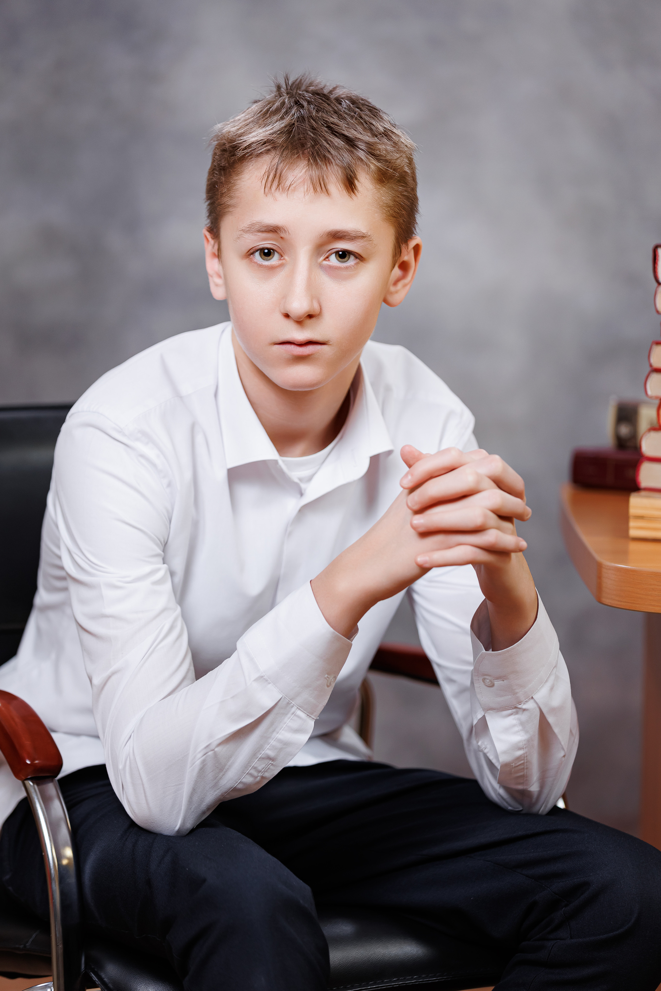 Портреты на однотонном фоне. Семейный и детский фотограф Комина Елена, Власиха, Одинцово