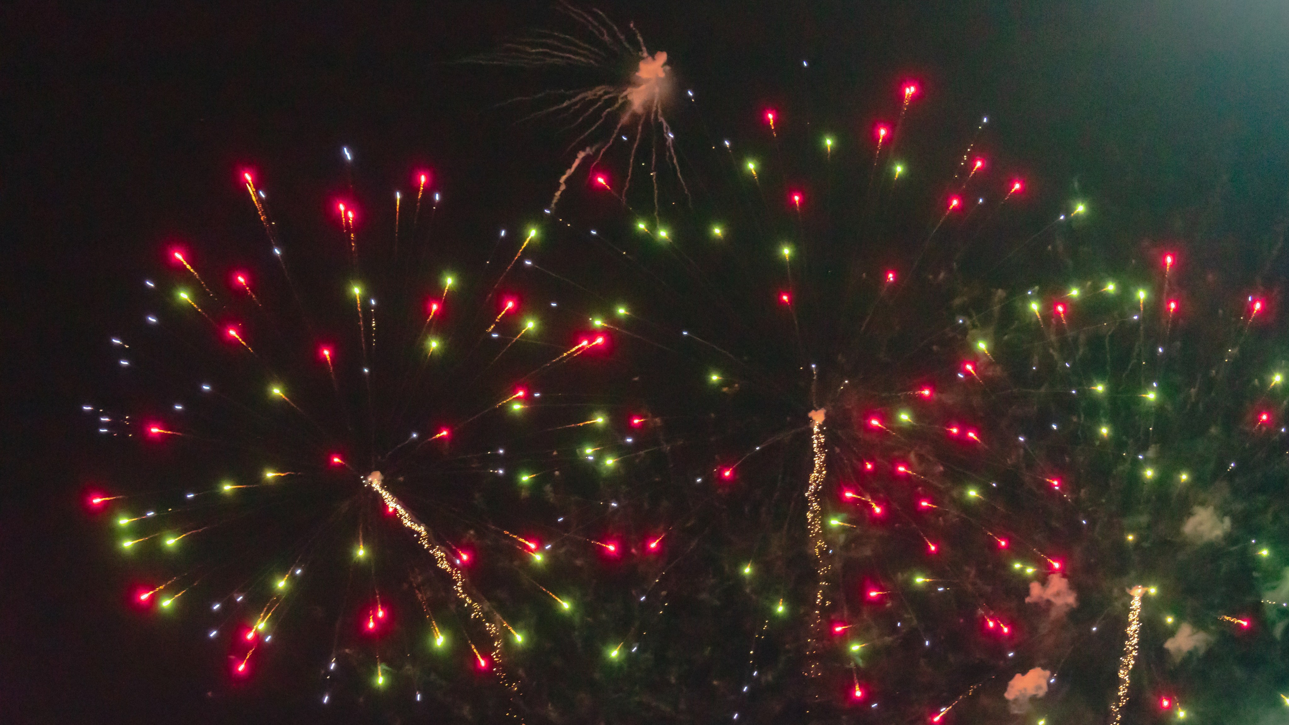 Праздничный салют Новый год Набережные Челны. Фотограф в Набережных Челнах Мари Сенчик