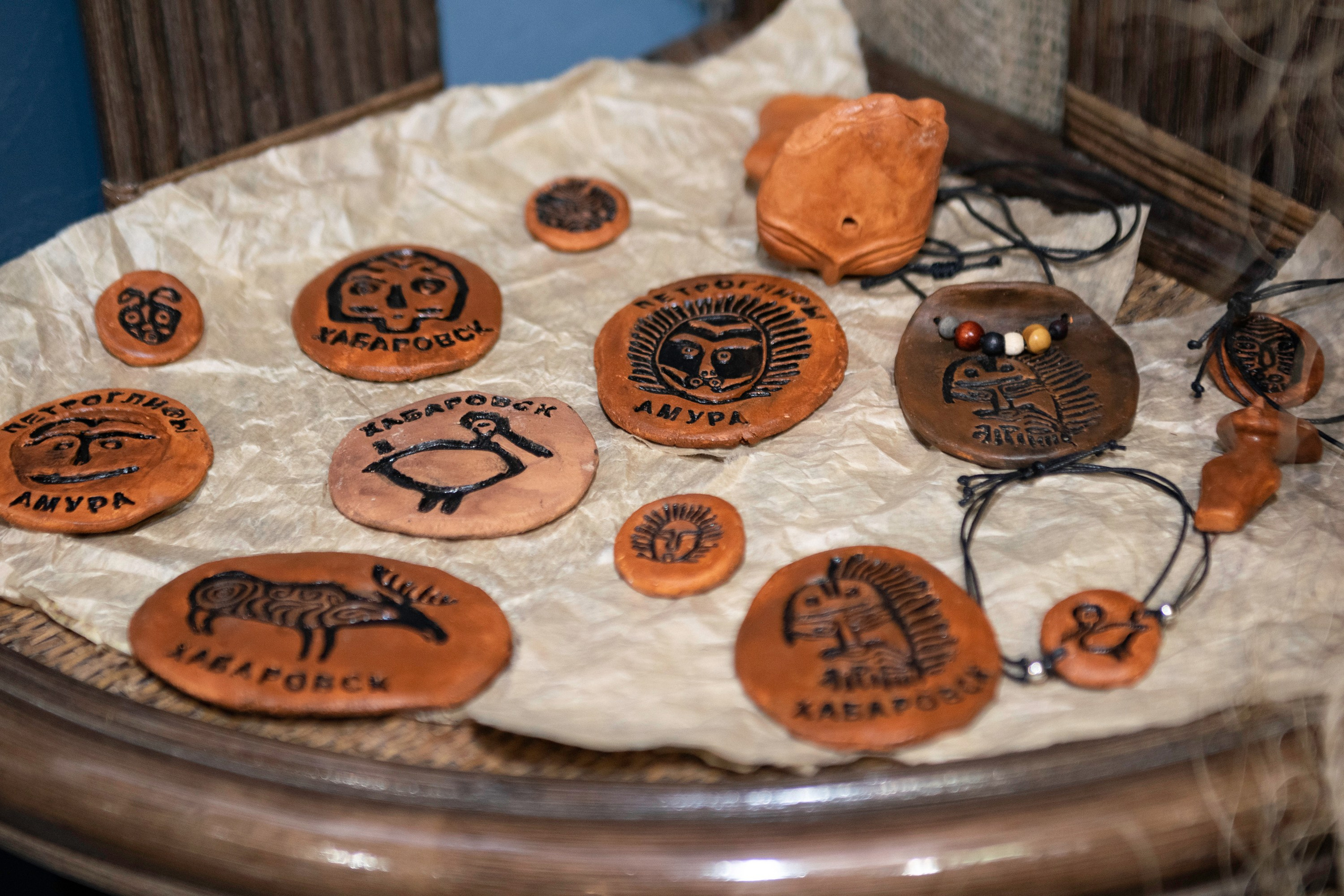 Антон Курдюмов фотограф в Хабаровске Рина Курдюмова фото27 foto27 Антон Дорофеев репортажный репортаж документалист Тони и Рина фотосоздатели выставка петроглифы связь времен галерея лист Хабаровск