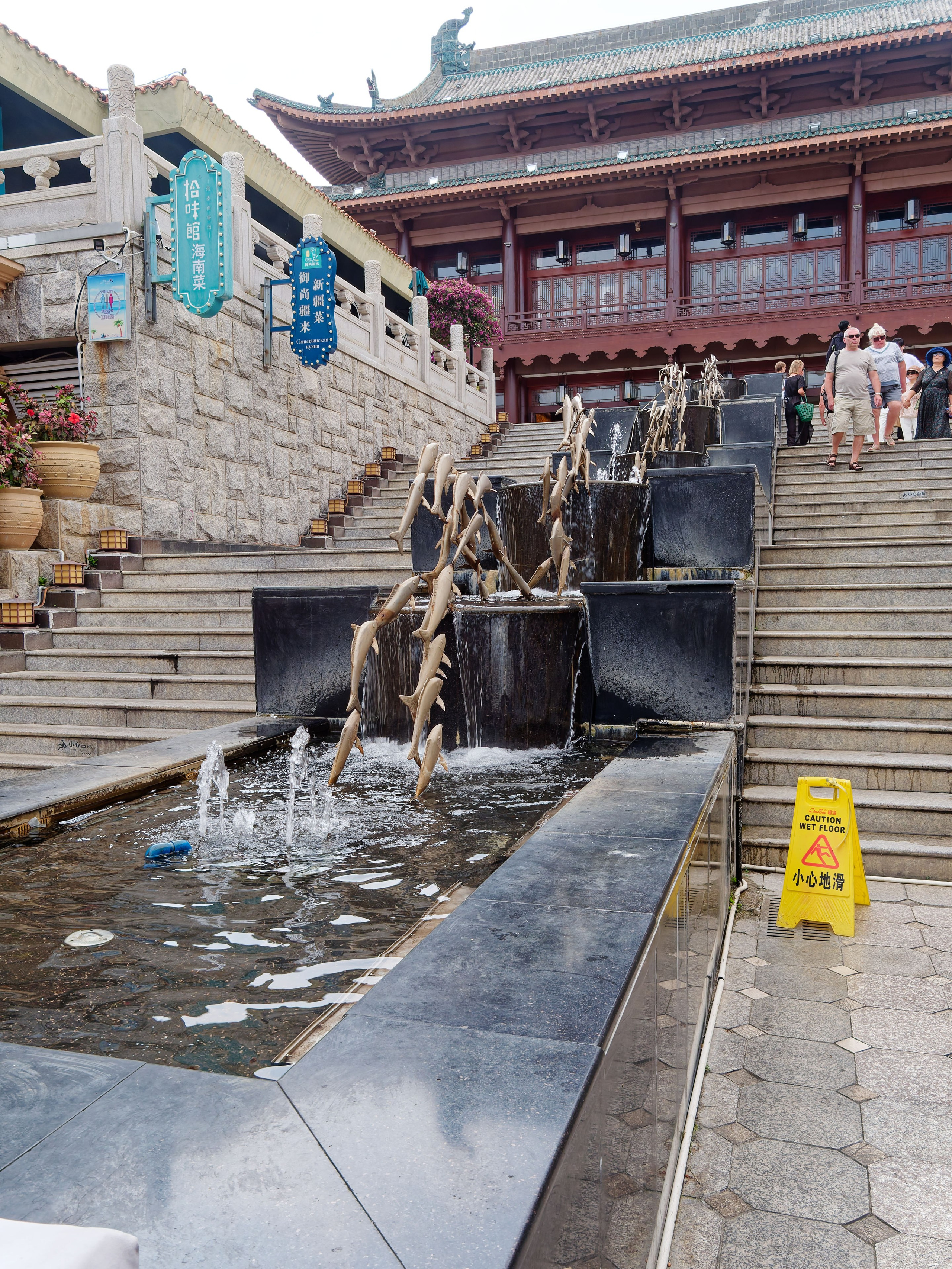 Хайнань 2026, Большой ночной базар в Ялунване. Фотопрогулки по Миру