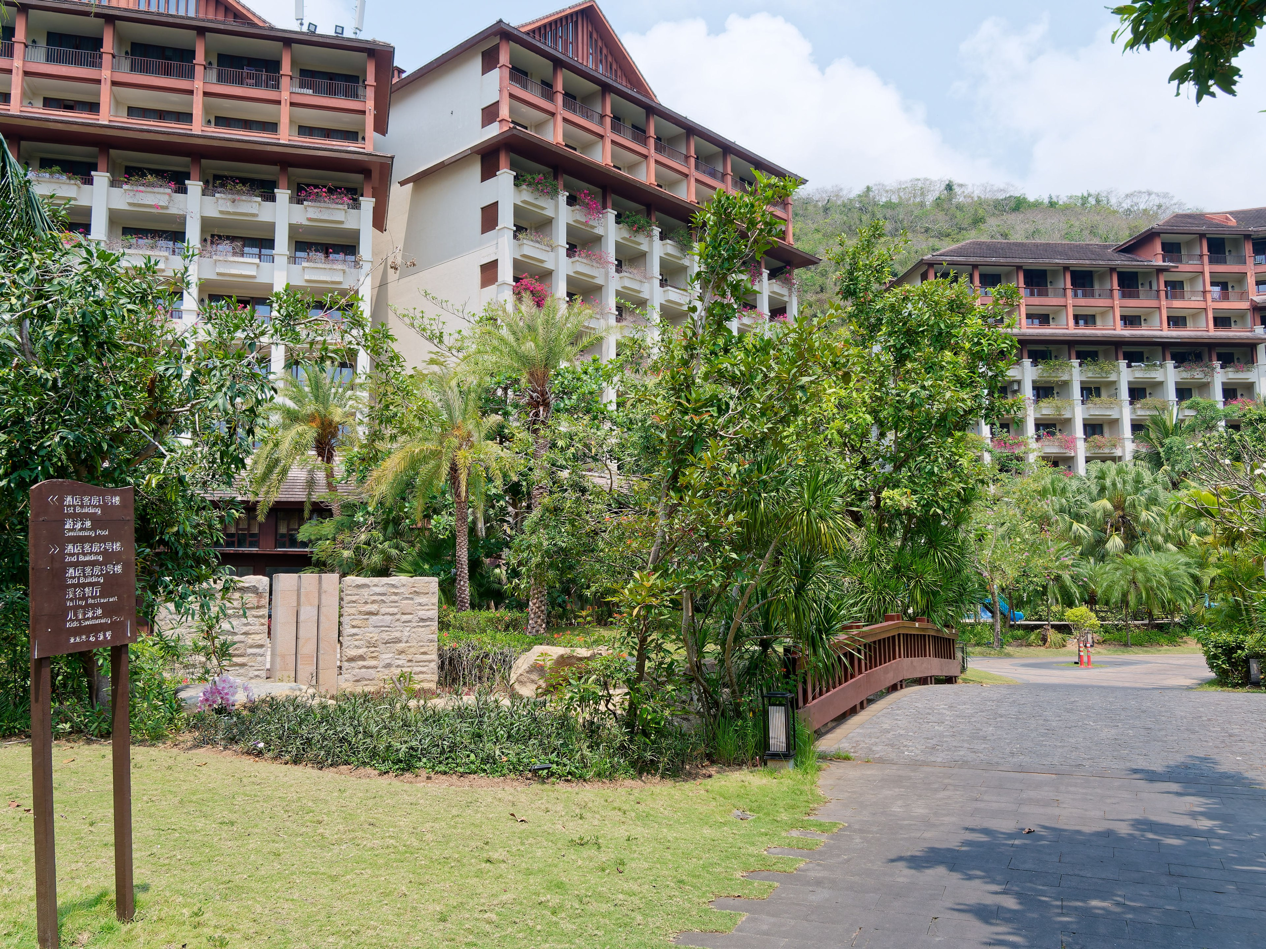 Хайнань 2026, первые впечатления. Фотопрогулки по Миру