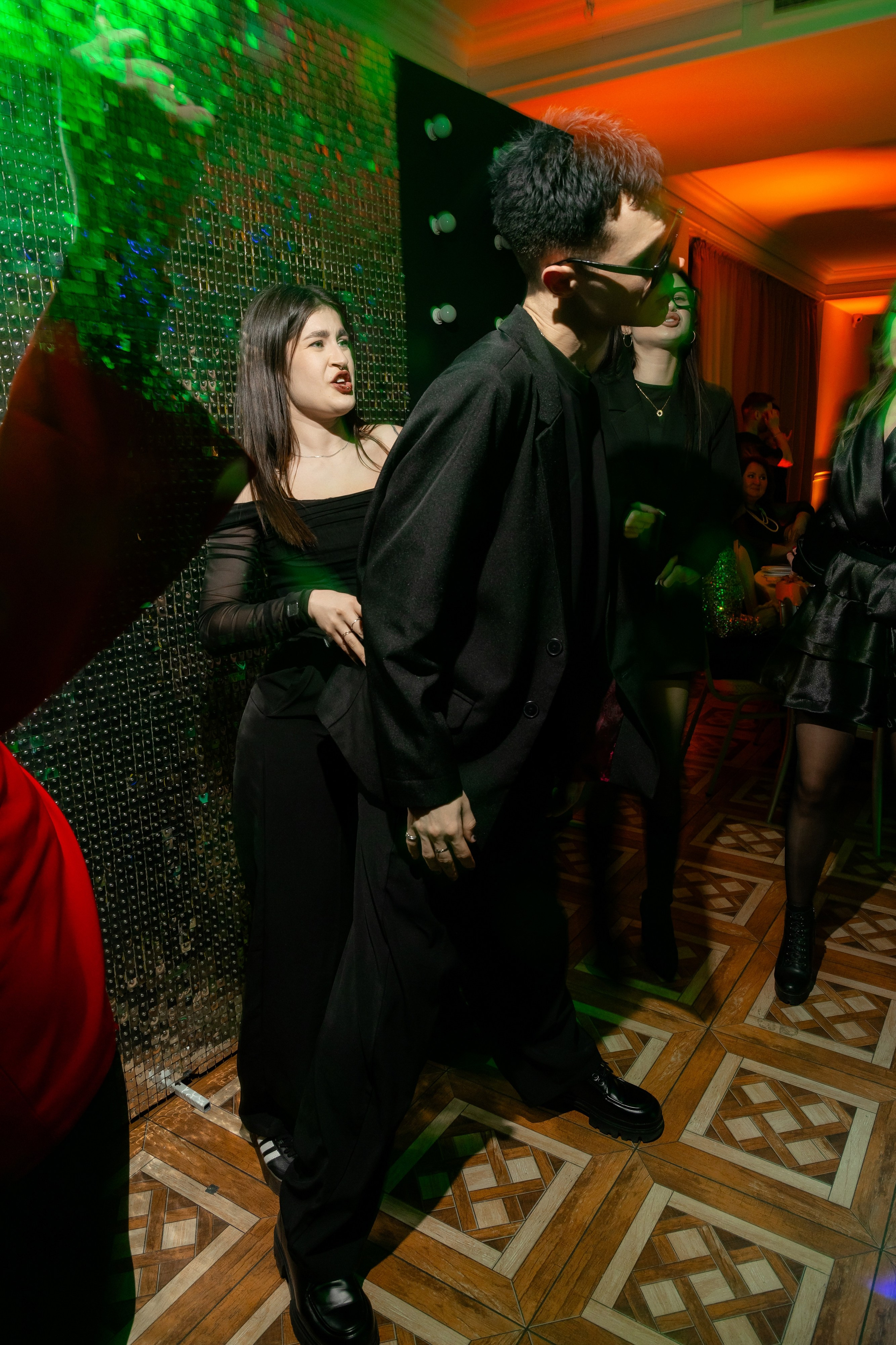 Корпоративная фотосъемка для кафе GARAGE | Новый год 2025 | Минск. Свадебный фотограф в Минске/Беларуси Сергей Спиридонов