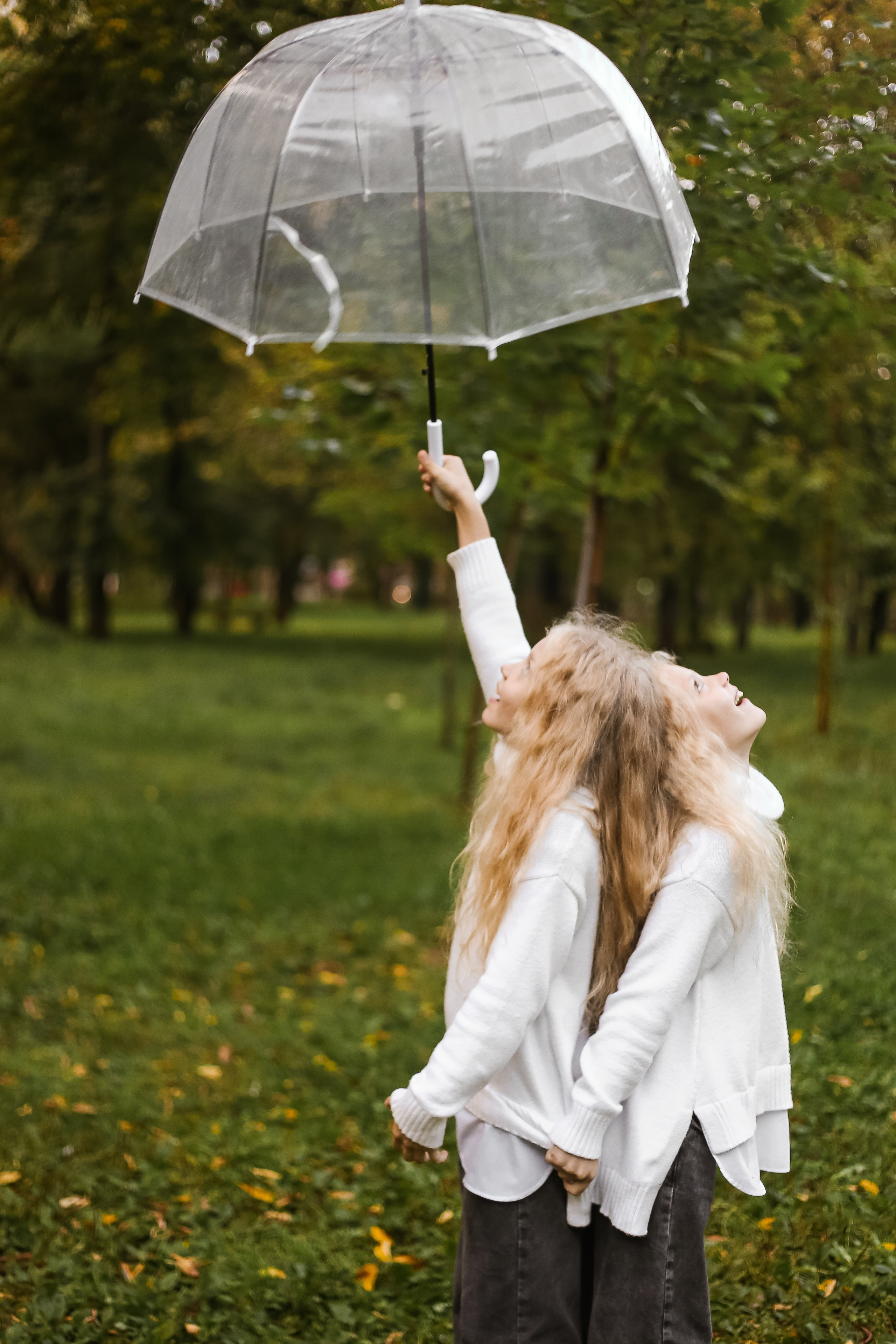 Отражаясь в сестре. Семейный и детский фотограф в Перми Ольга Кошелева