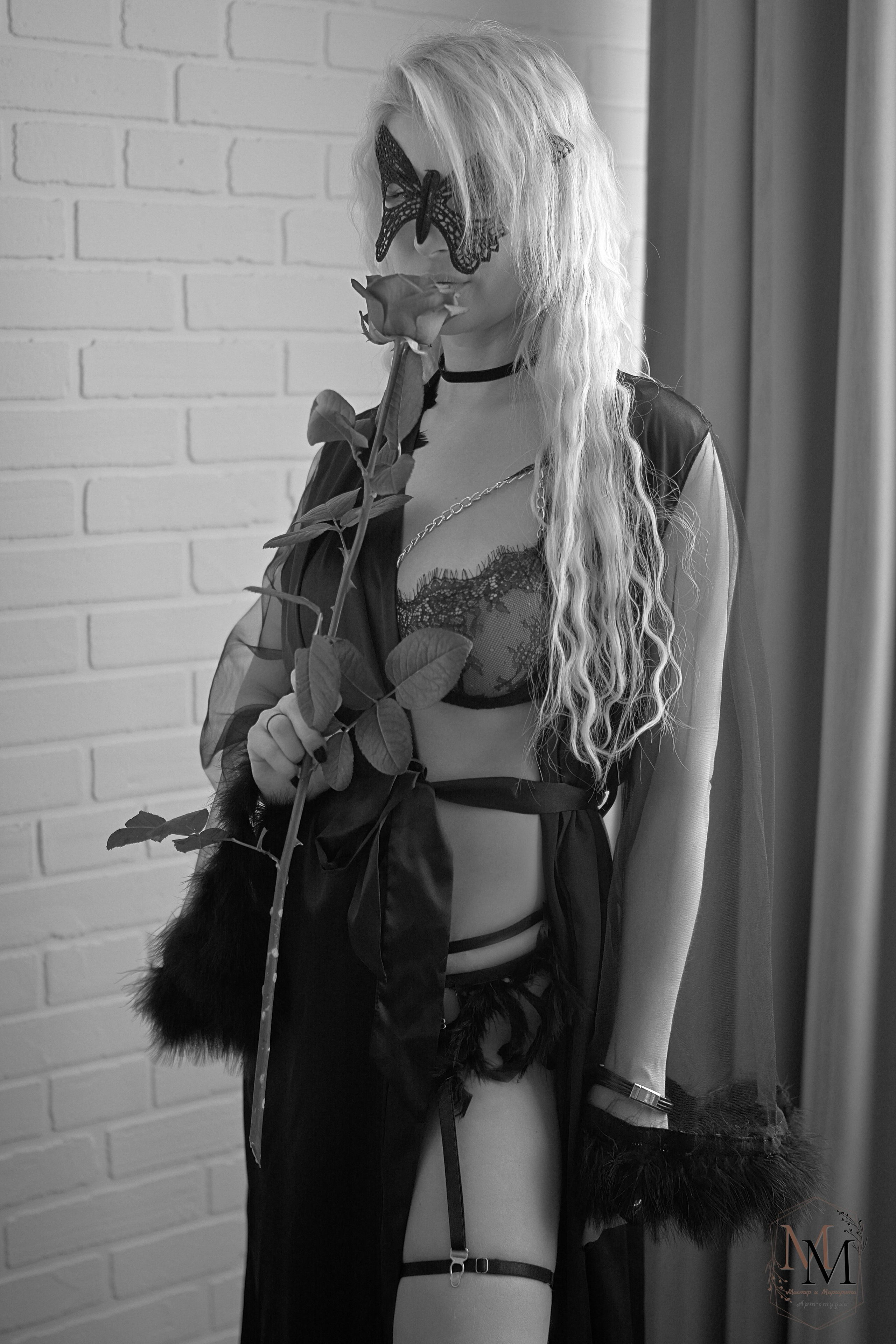 Фотопроект "Грация". Будуарная фотосессия. Будуар. Будуар в Сызрани. Фотосессия в студии. Арт-студия «Мастер и Маргарита». Портретная фотосъемка. Портрет. Арт. Фотограф Дмитрий Кищенко. Фотосессии в Сызрани.