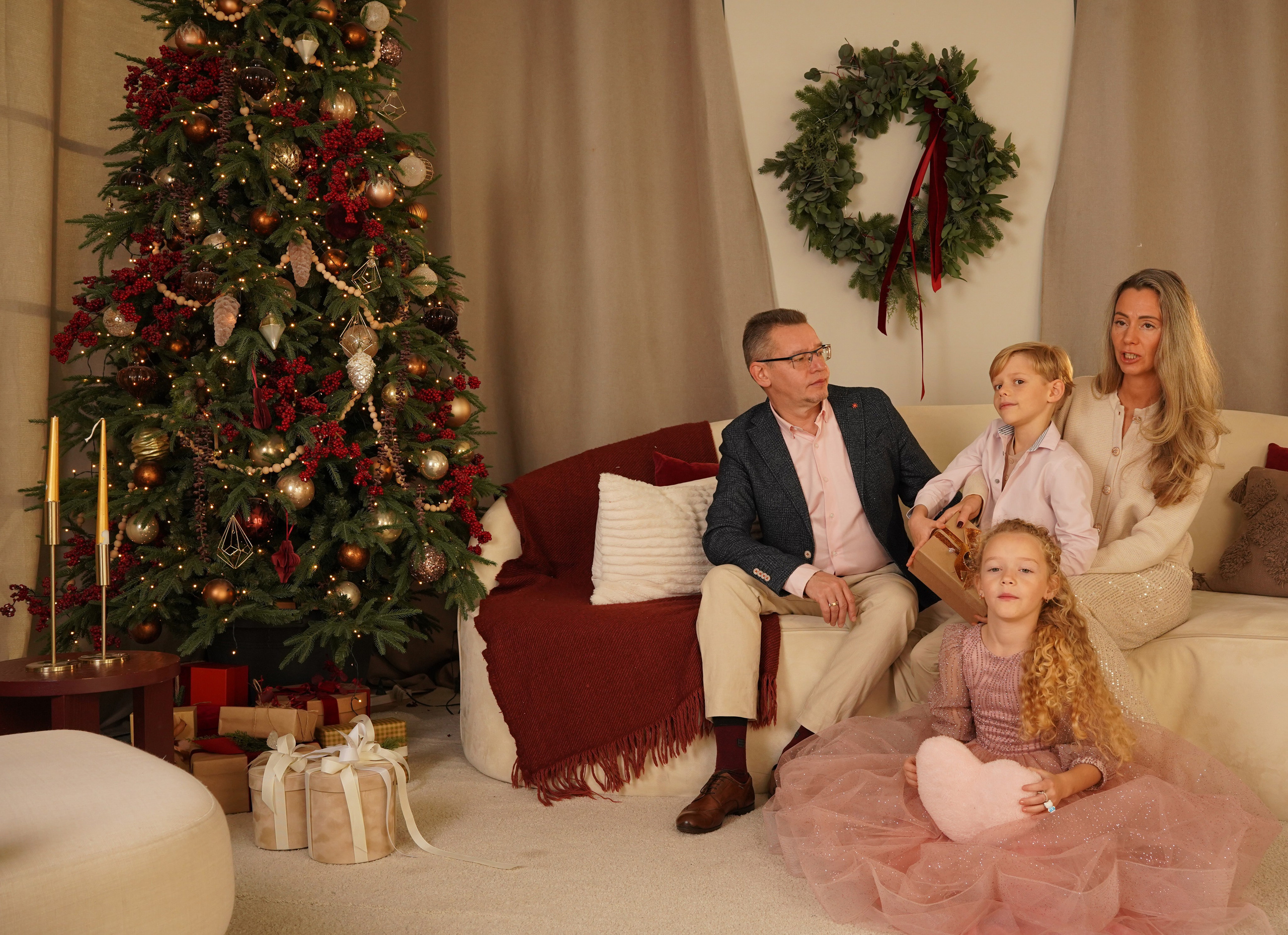 Семья Юлии. Студийный и портретный фотограф в САНКТ-ПЕТЕРБУРГЕИрина Махаон