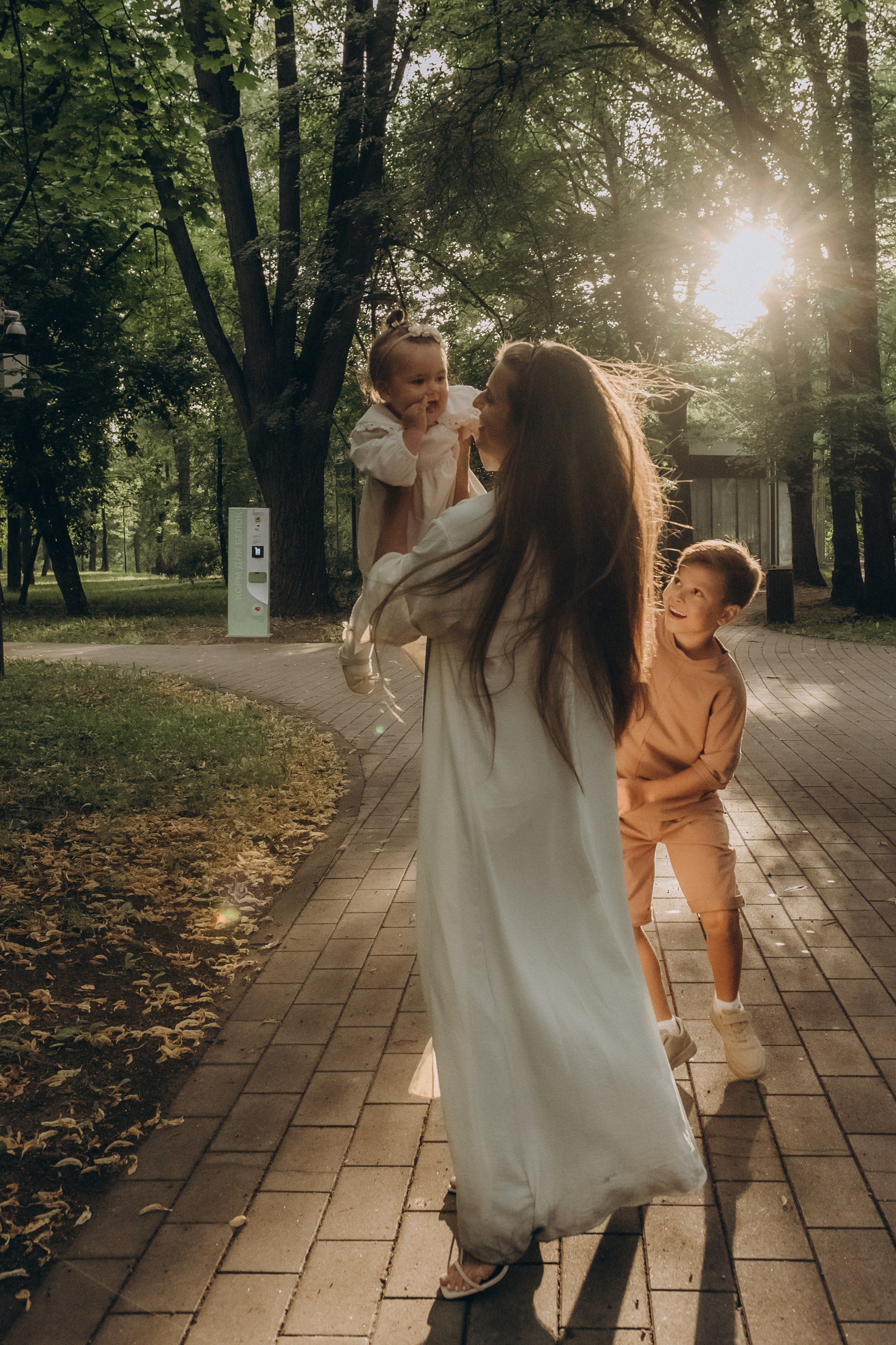 Семейная прогулка. Гаврилова Настя семейный фотограф lifestyle в Москве