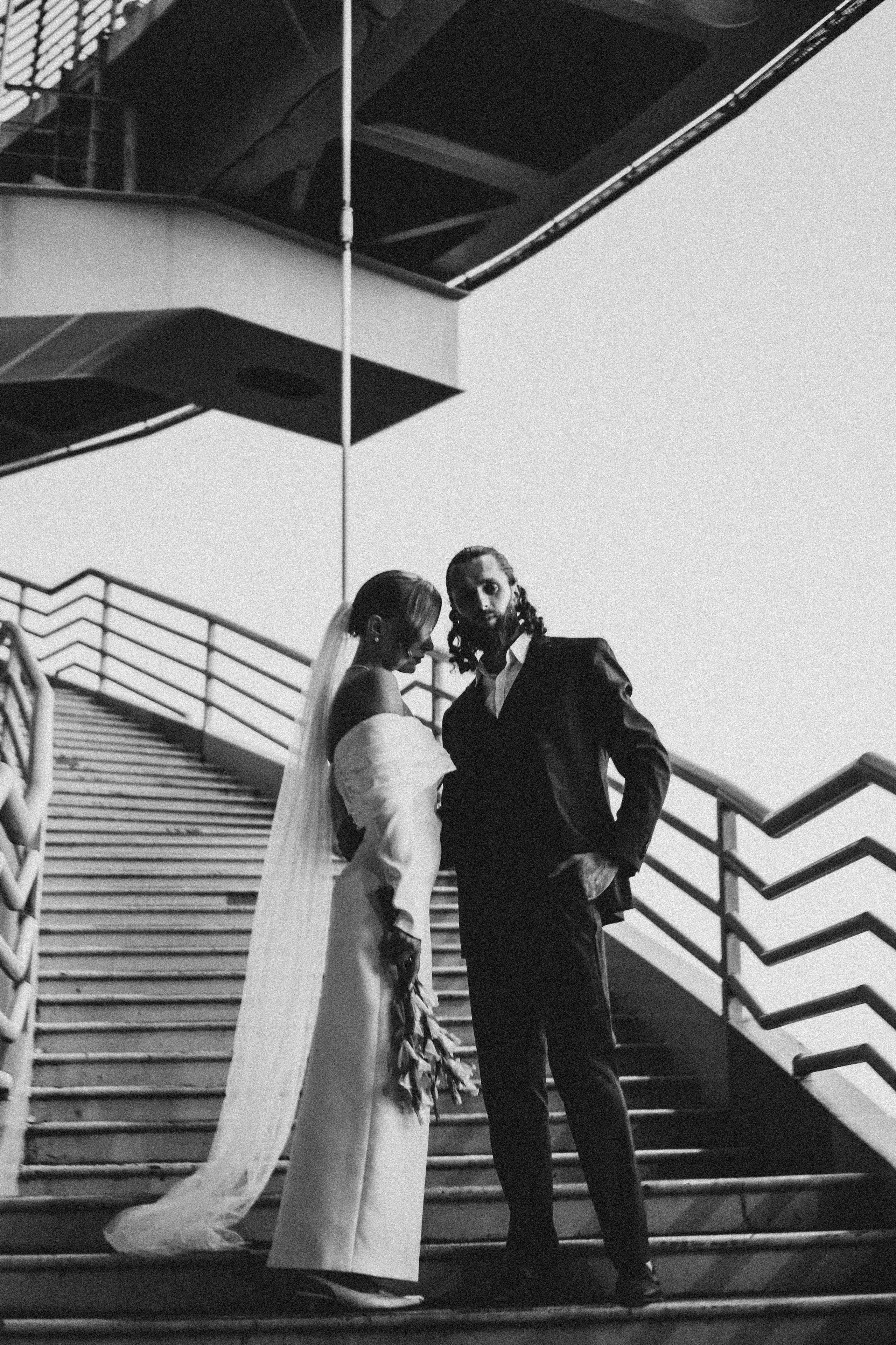 СВАДЕБНАЯ СЬЕМКА ВОЗЛЕ МСОТА БЕТАНКУРА НА КАБРИОЛЕТЕ. Профессиональный фотограф, Санкт-Петербург — Виктория Богомолова