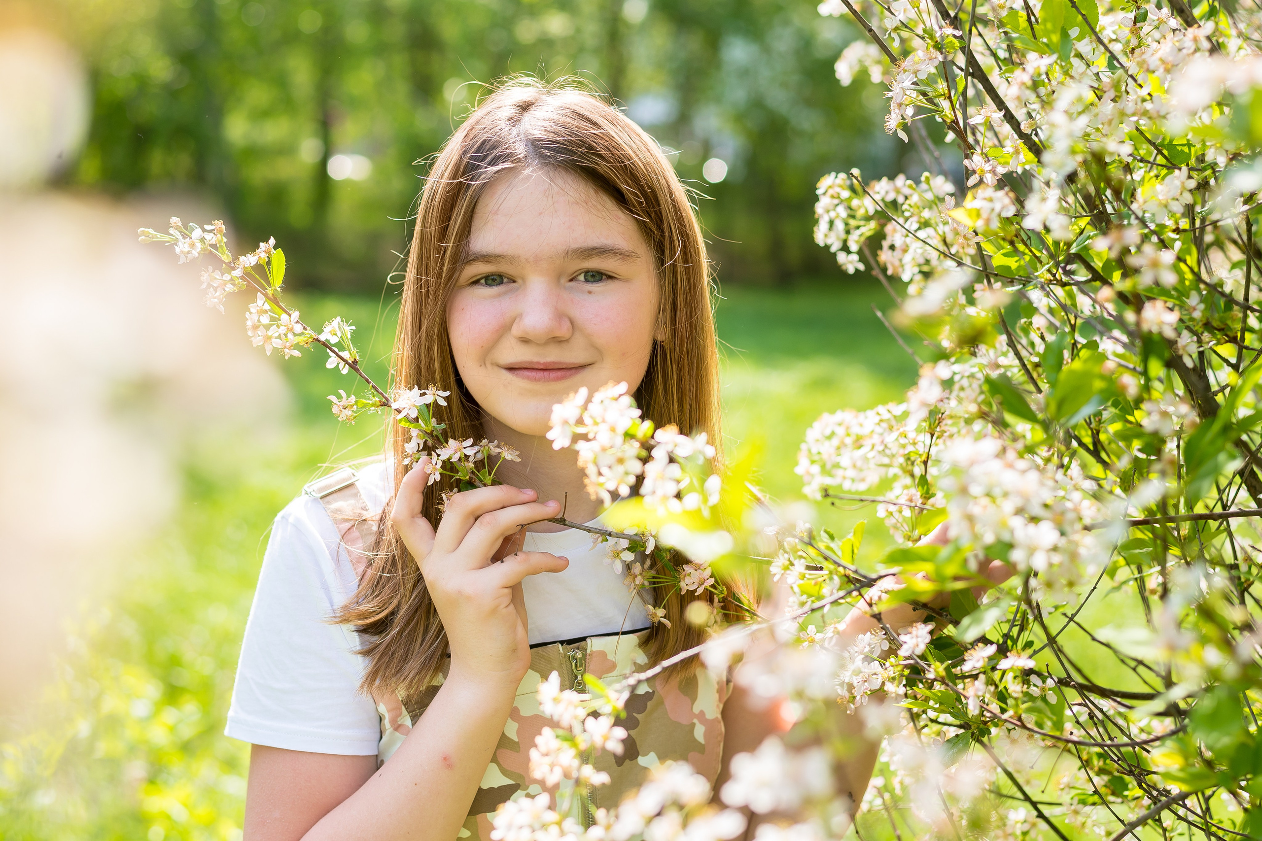В школьном дворе, парке. Детский фотограф в Екатеринбурге и Берёзовском Евгений Кондаков
