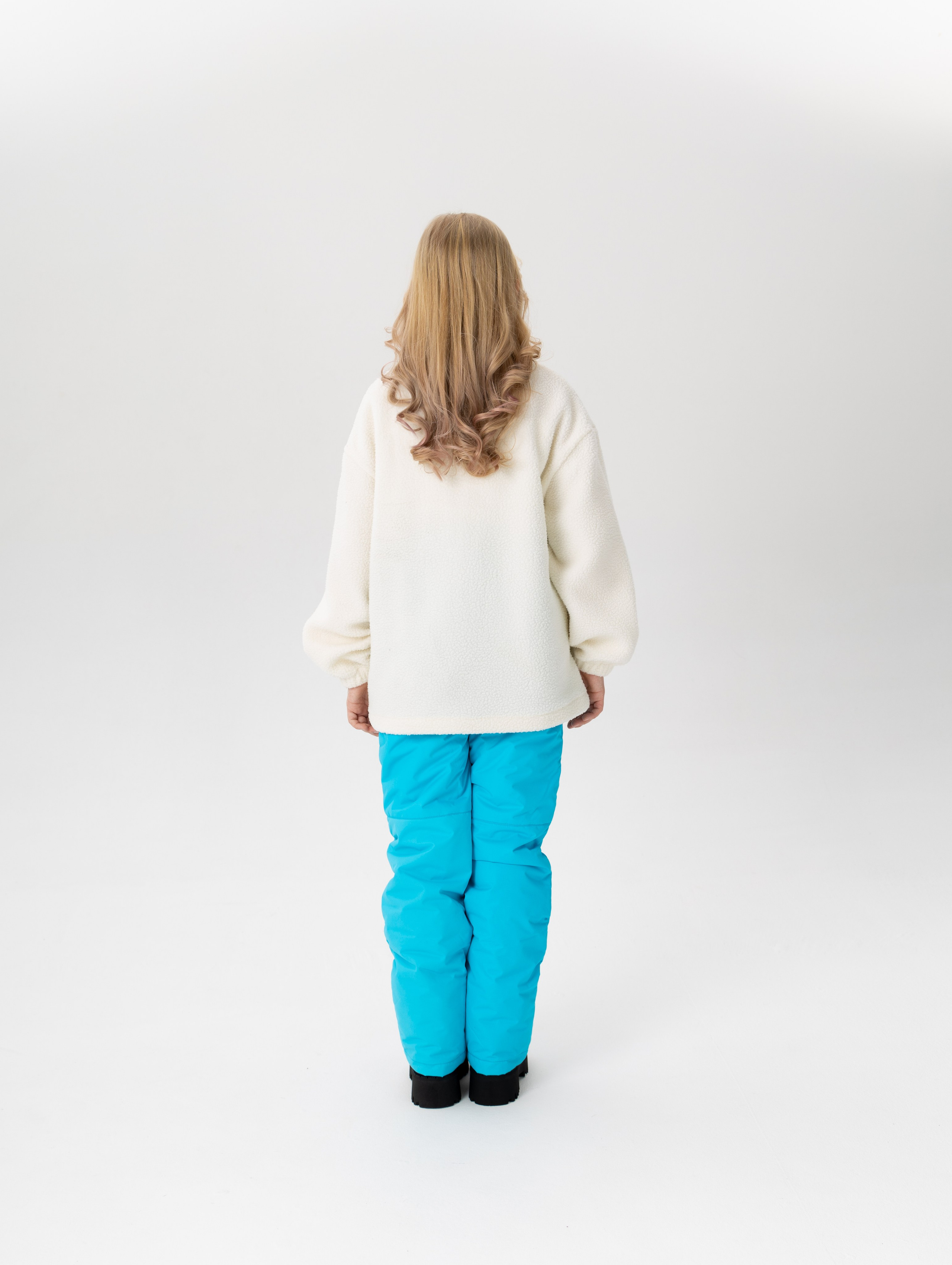 Каталожная съемка детской одежды для маркетплейса. Фотограф в Новосибирске Анна Полторацкая