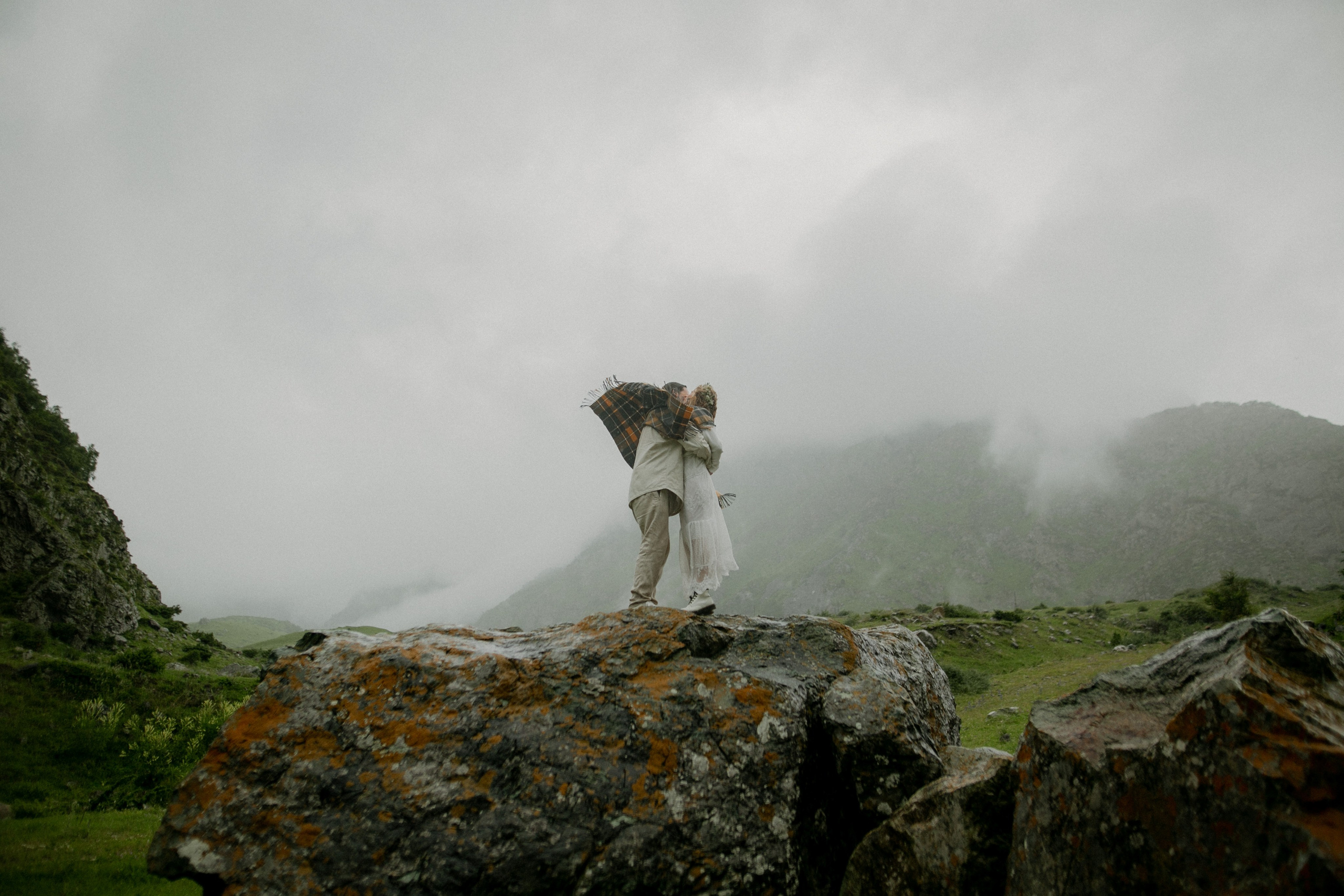 Nikita & Nastya. Wedding at Kazbeg. Свадебный фотограф Грузия Alex and Polly