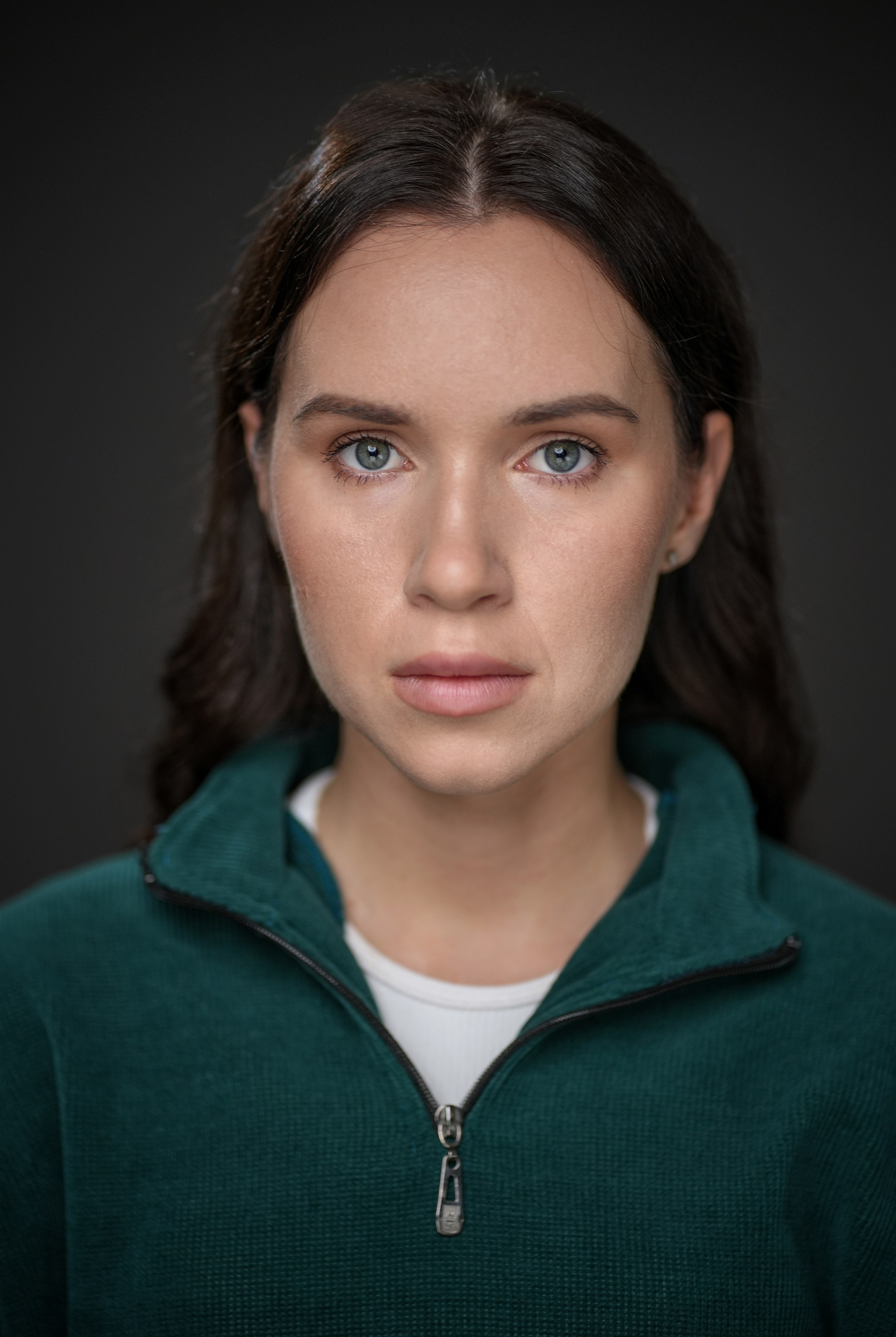 Актриса Александра Кушнарёва. Портретная съемка в Москве, студийный фотограф Игорь Фомин