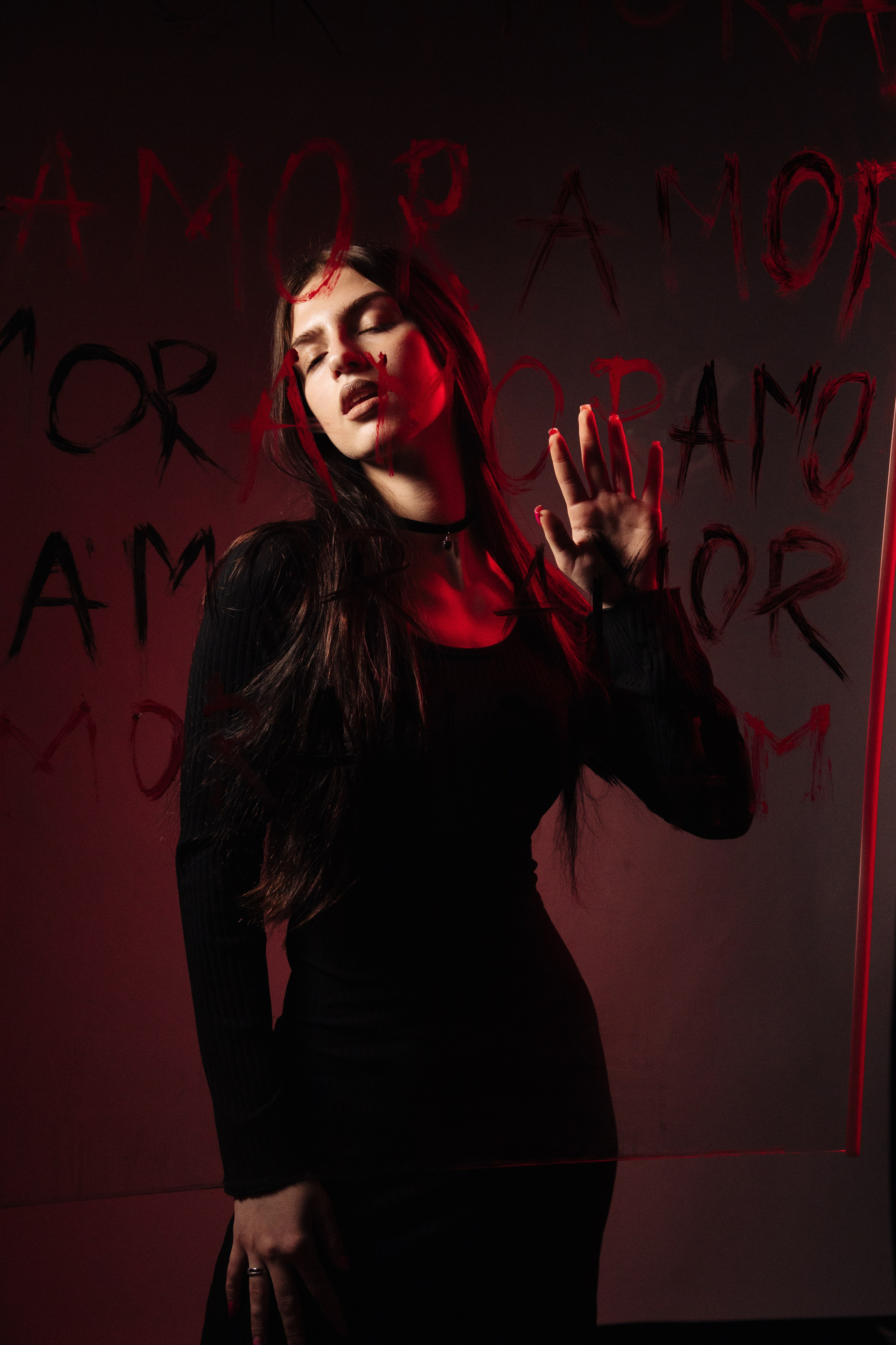 Завораживающая фотосессия «за стеклом». Фотограф Анастасия Тихонова