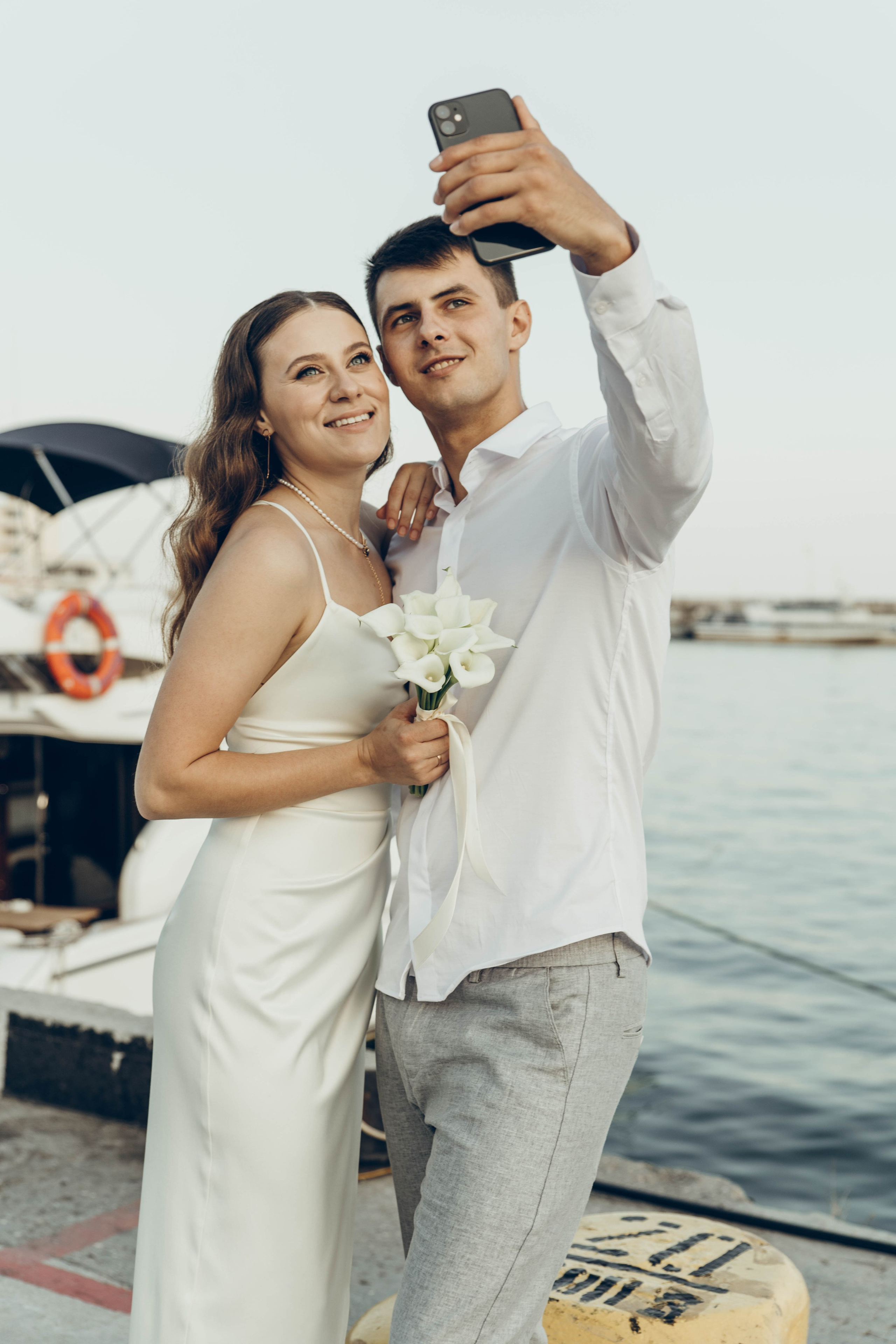 Свадебная прогулка в Крыму. Семейный, женский, контент фотограф в Ялте