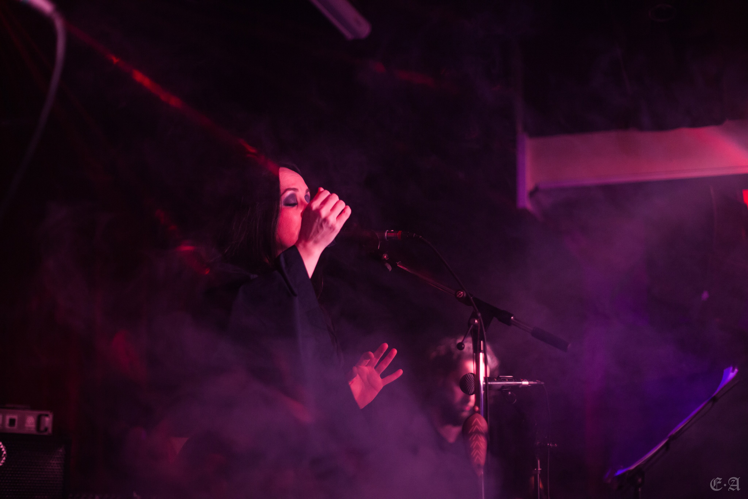 Dara Yara в «Алиби». Фотограф Ellairen