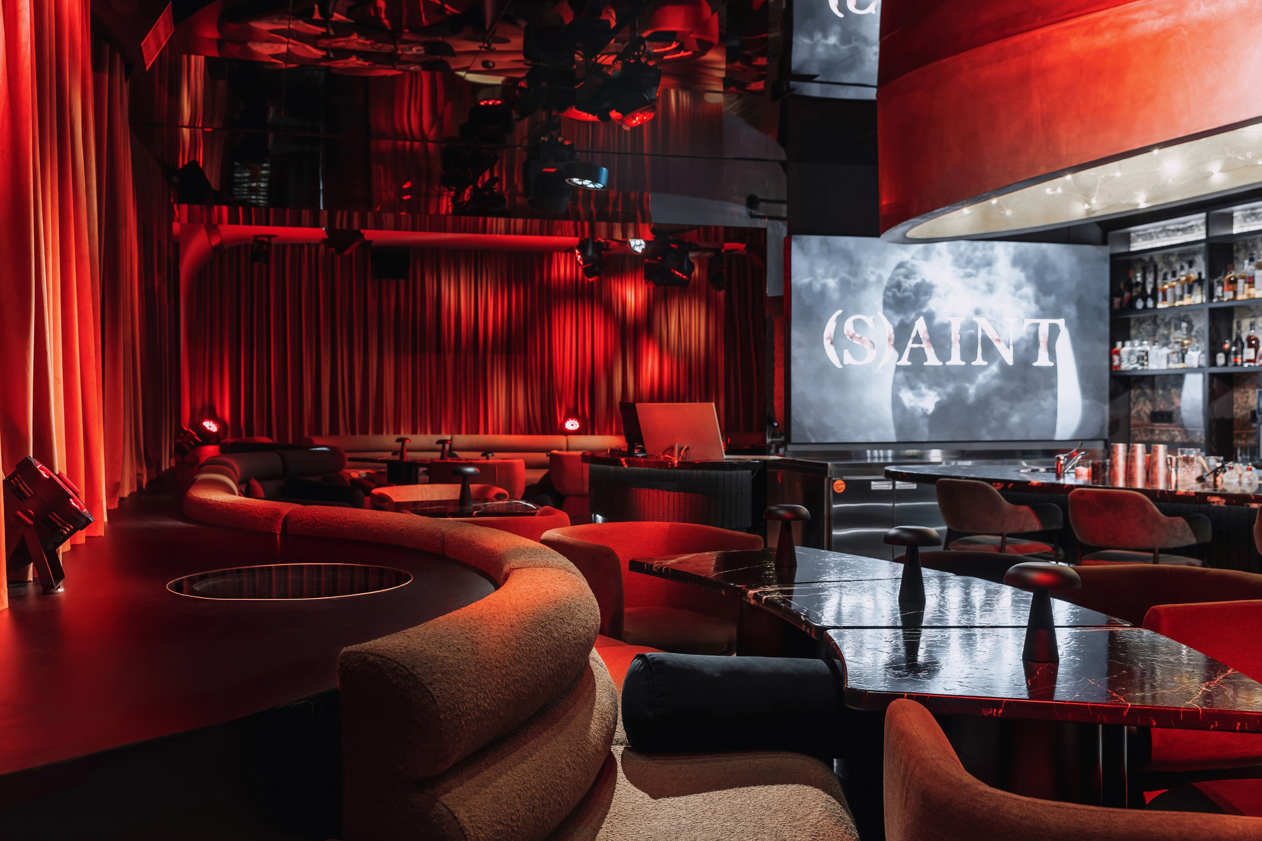 (S)AINT. Репортажный фотограф в Санкт-Петербурге Жолудев Владислав