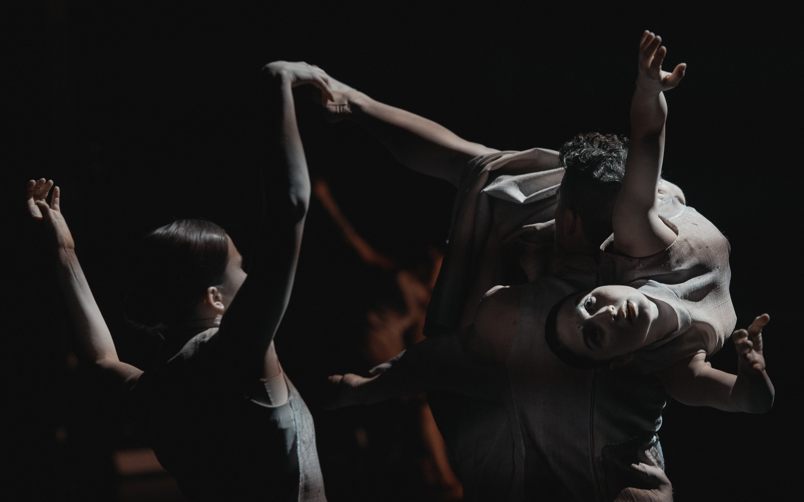 Context DianaVishneva: «Икона» — хор. Рима Пипоян. Театральный фотограф в Санкт-Петербурге Дмитрий Скареднов