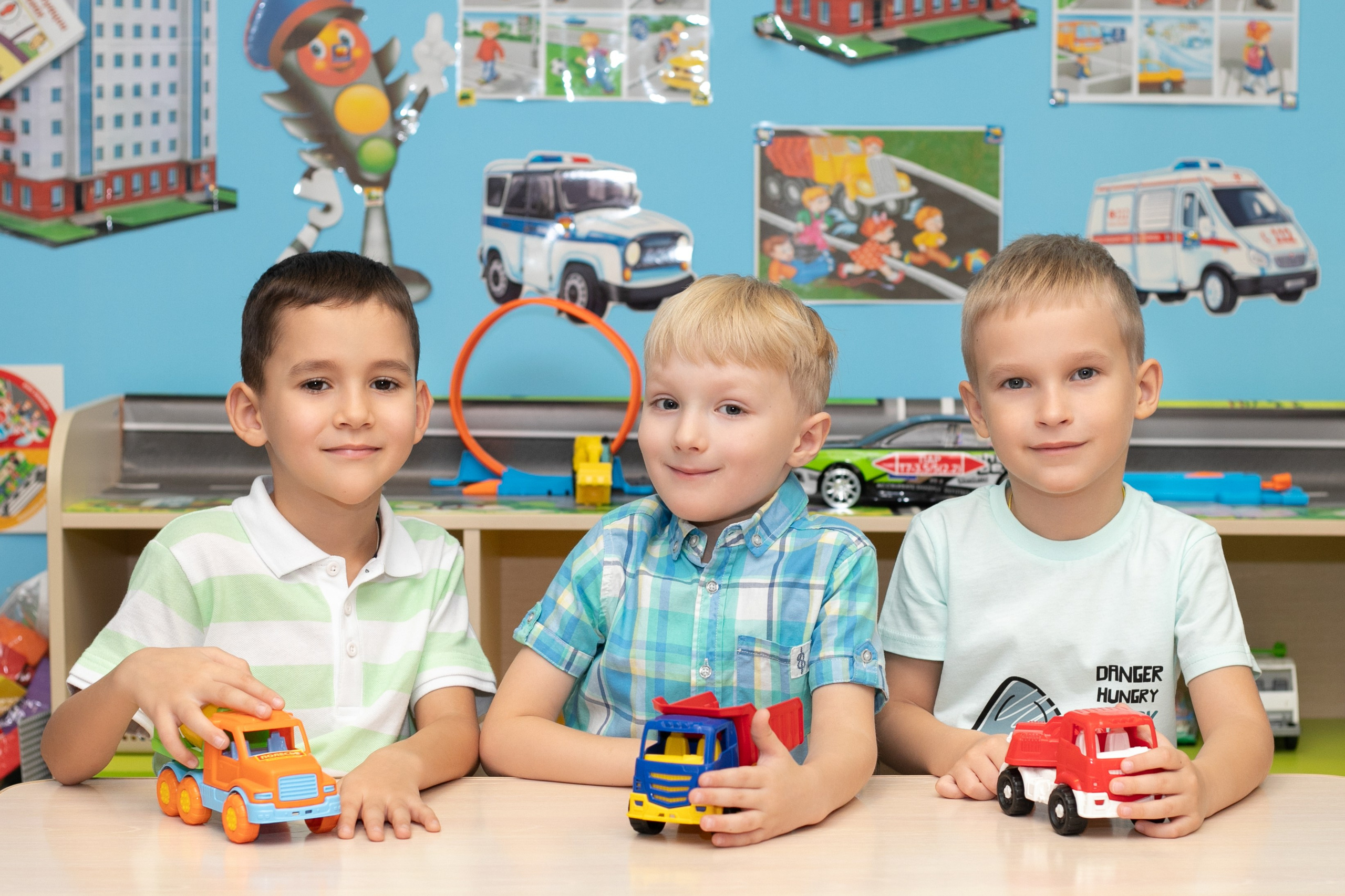 Выпускные альбомы для детского сада. Студия «Фокус» детская фотография Ольги Поповой г. Бийск