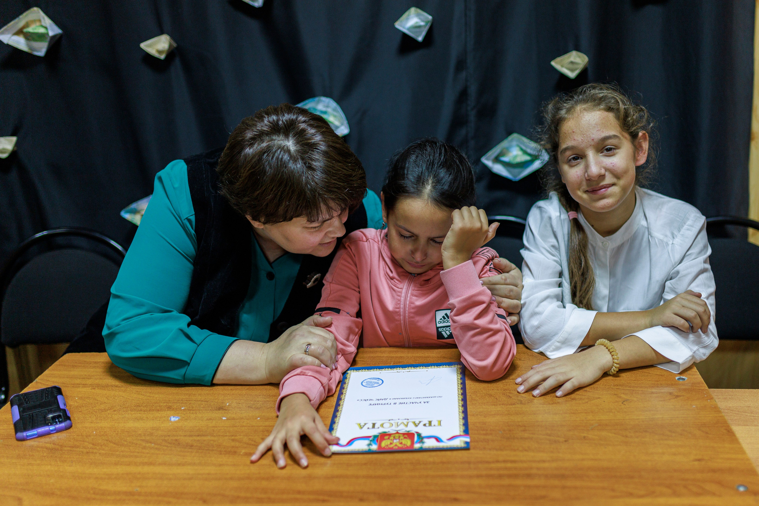 Репортажная сьёмка игры в шахматы в детском доме. Семейный и детский фотограф в Рязани Васюгова Мария