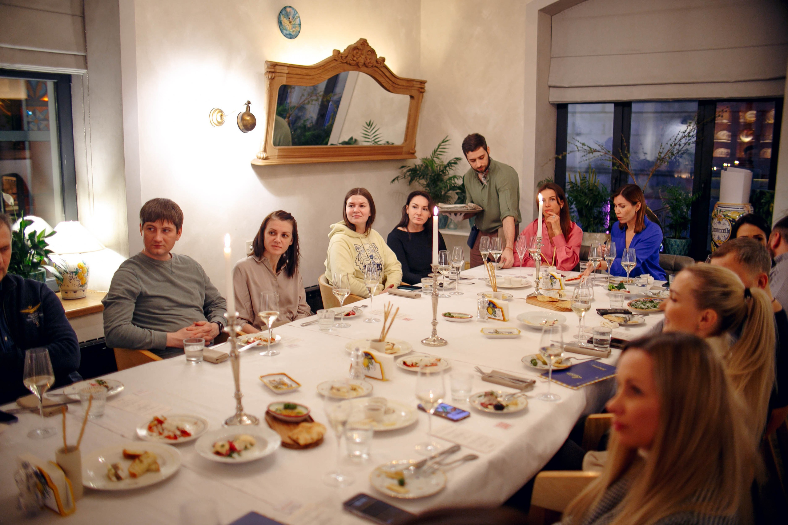 Винный вечер в «Остерия Лючия». Ваш репортажный фотограф Артемий Антонов