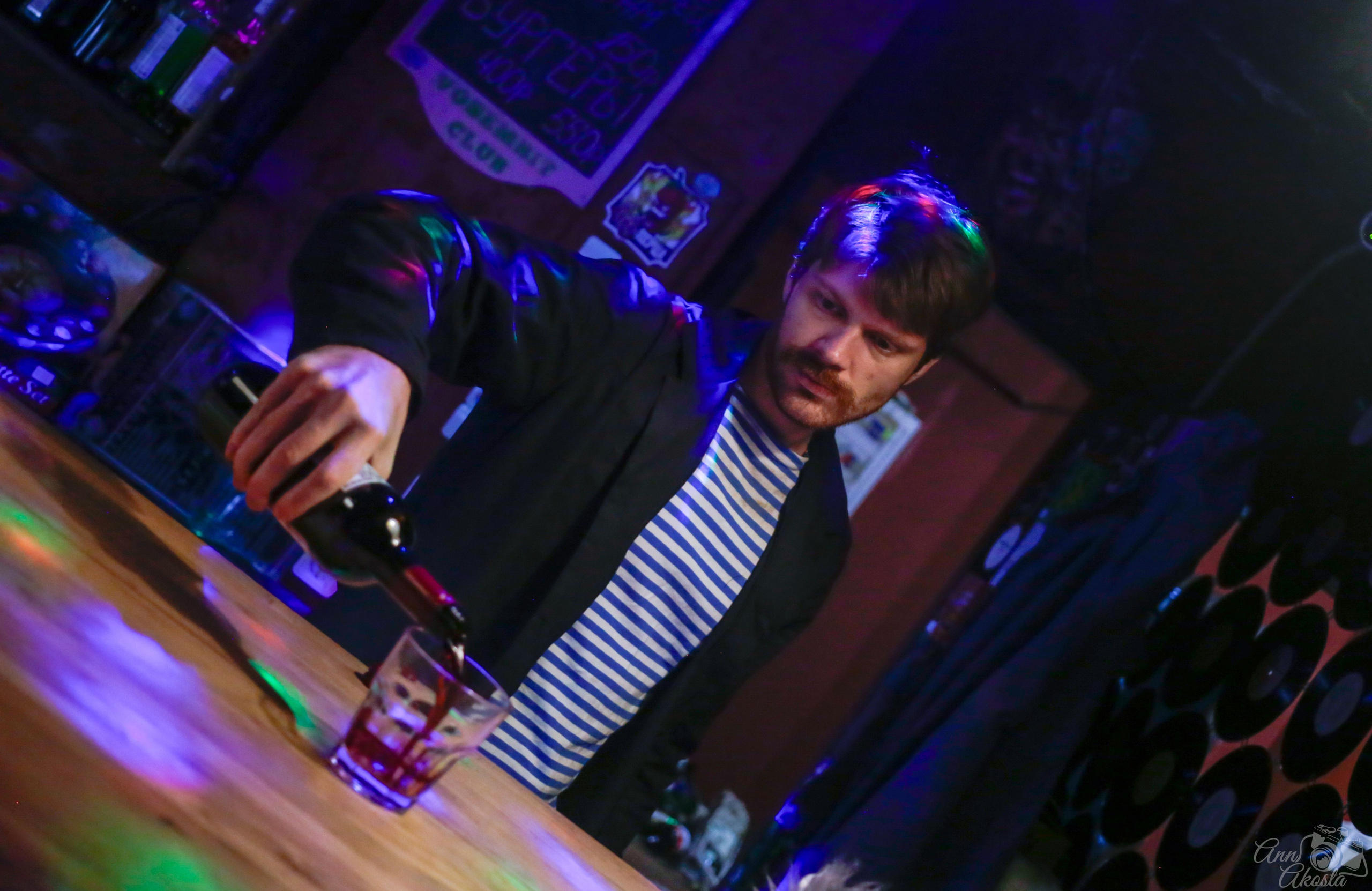 Фильм «Третья смена». Анна Акоста: фотограф в Санкт-Петербурге и Таганроге