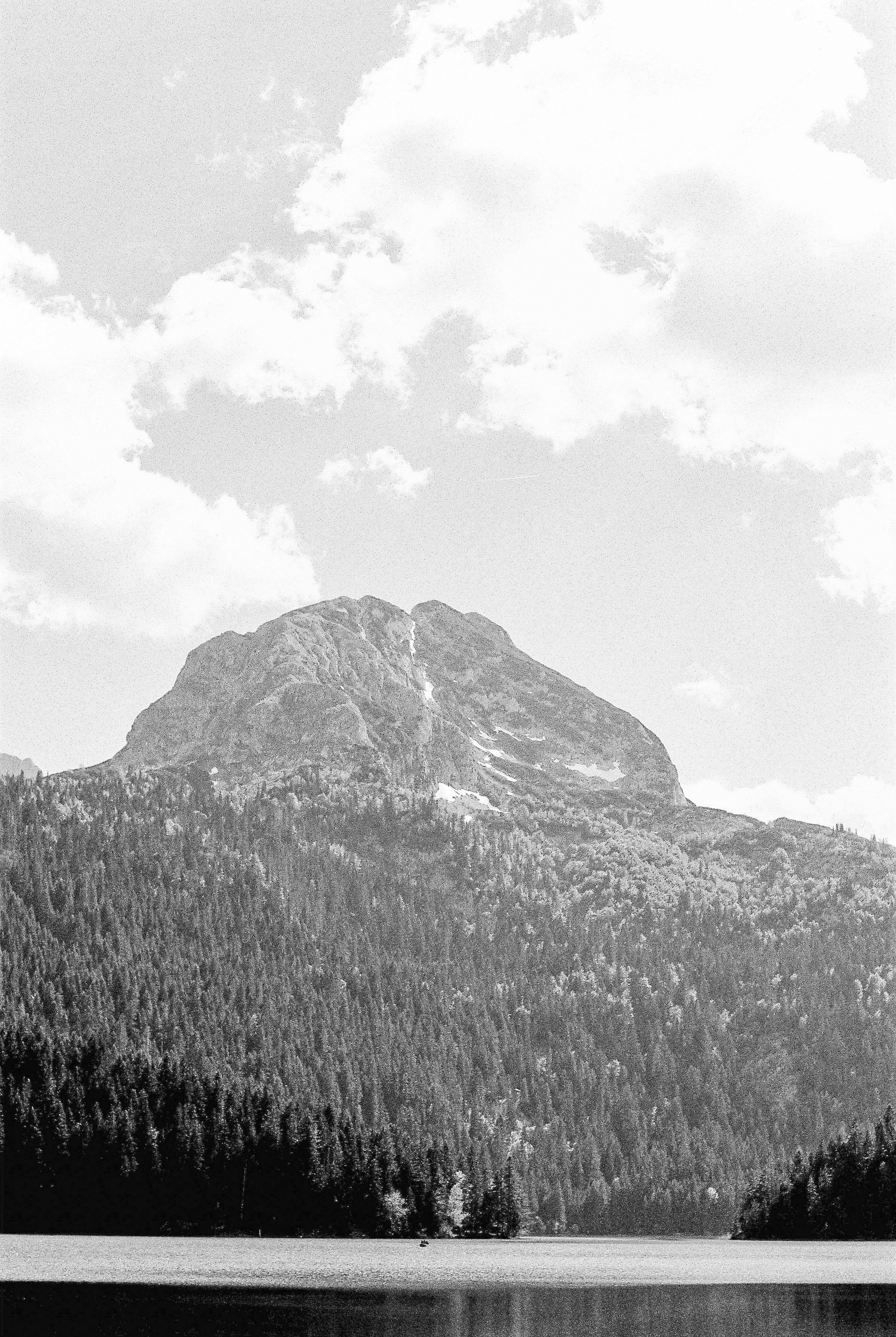 Свадебный фотограф на плёнку в Москве и Черногории