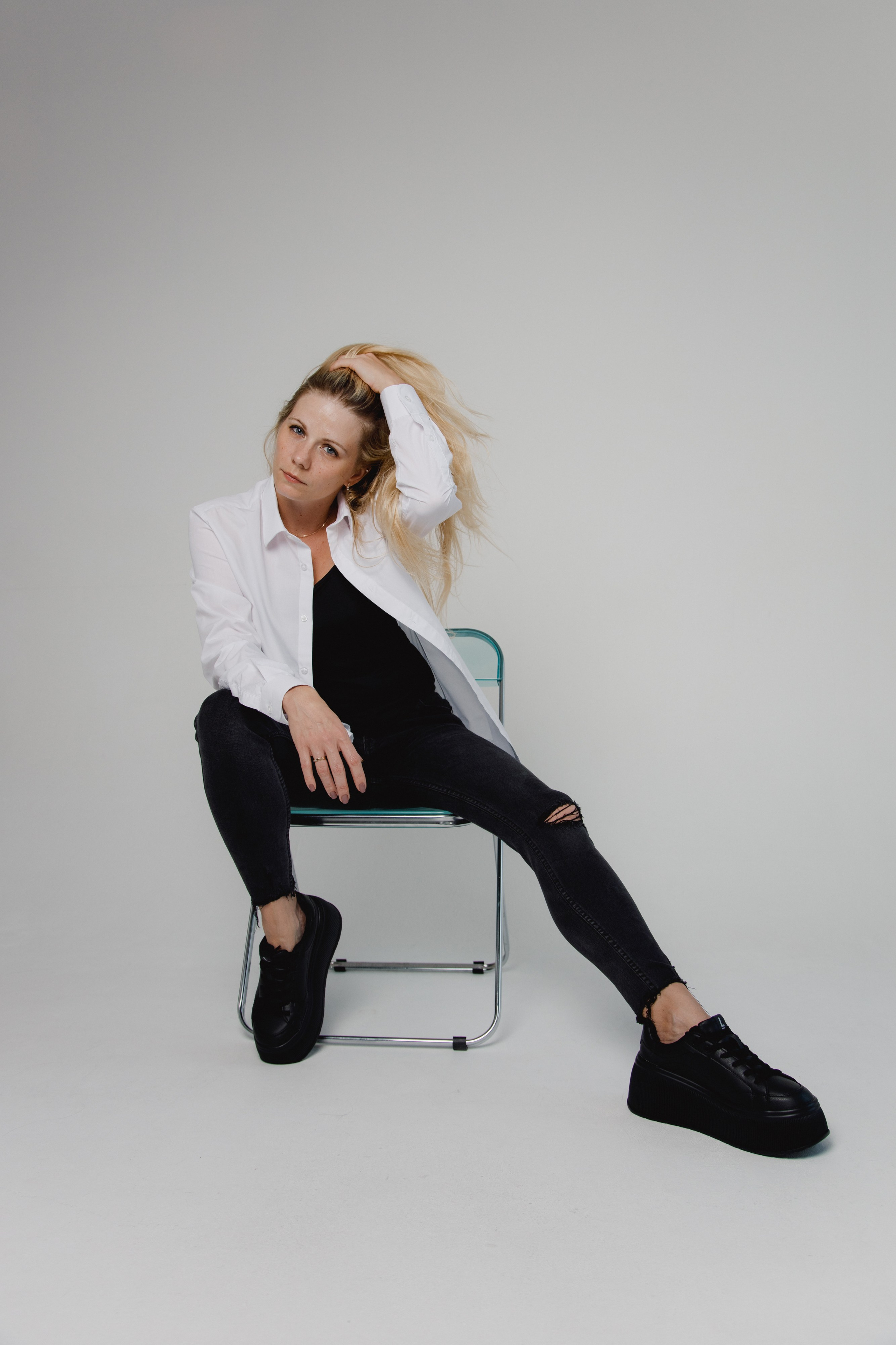 Деловой взгляд, искренняя улыбка. Фотограф в Москве — Ольга Федотова