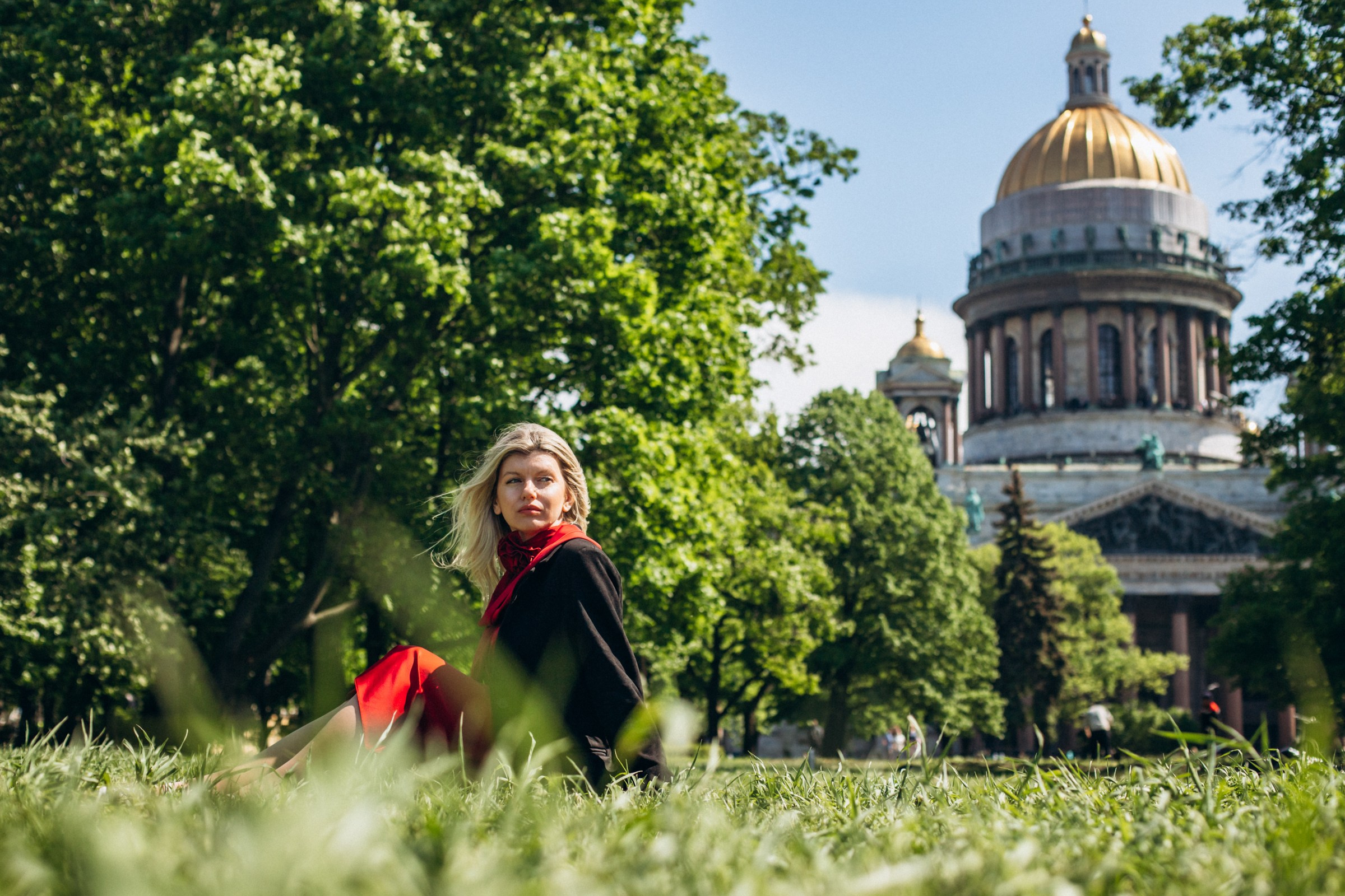 Наталья в июне. Фотопрогулка в Петербурге. Индивидуальный и семейный фотограф в Санкт-Петербурге