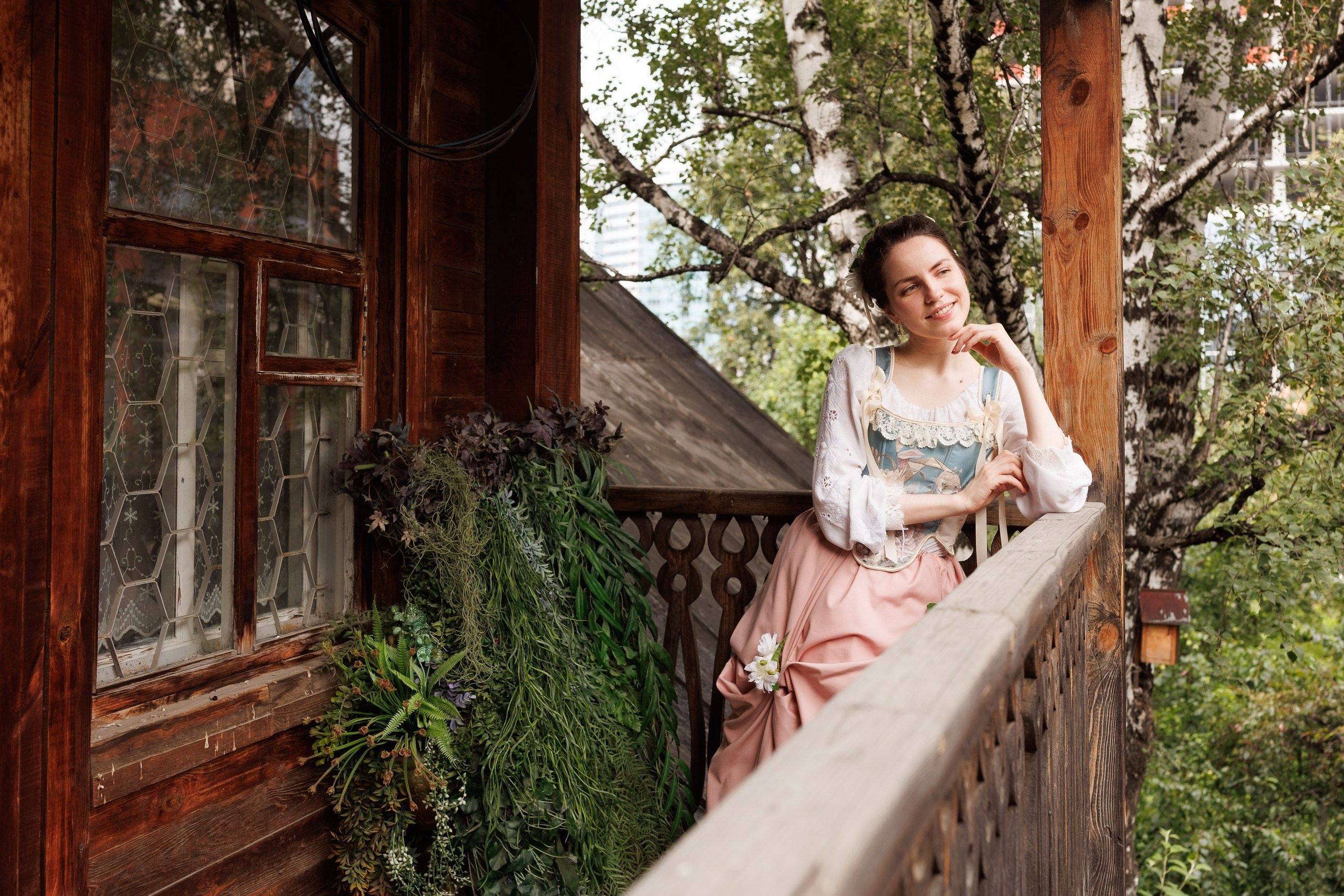 Сад Казанцева ул. Октябрьской Революции, 40, Екатеринбург. Фотограф для маркетплейсов Михаил Бове