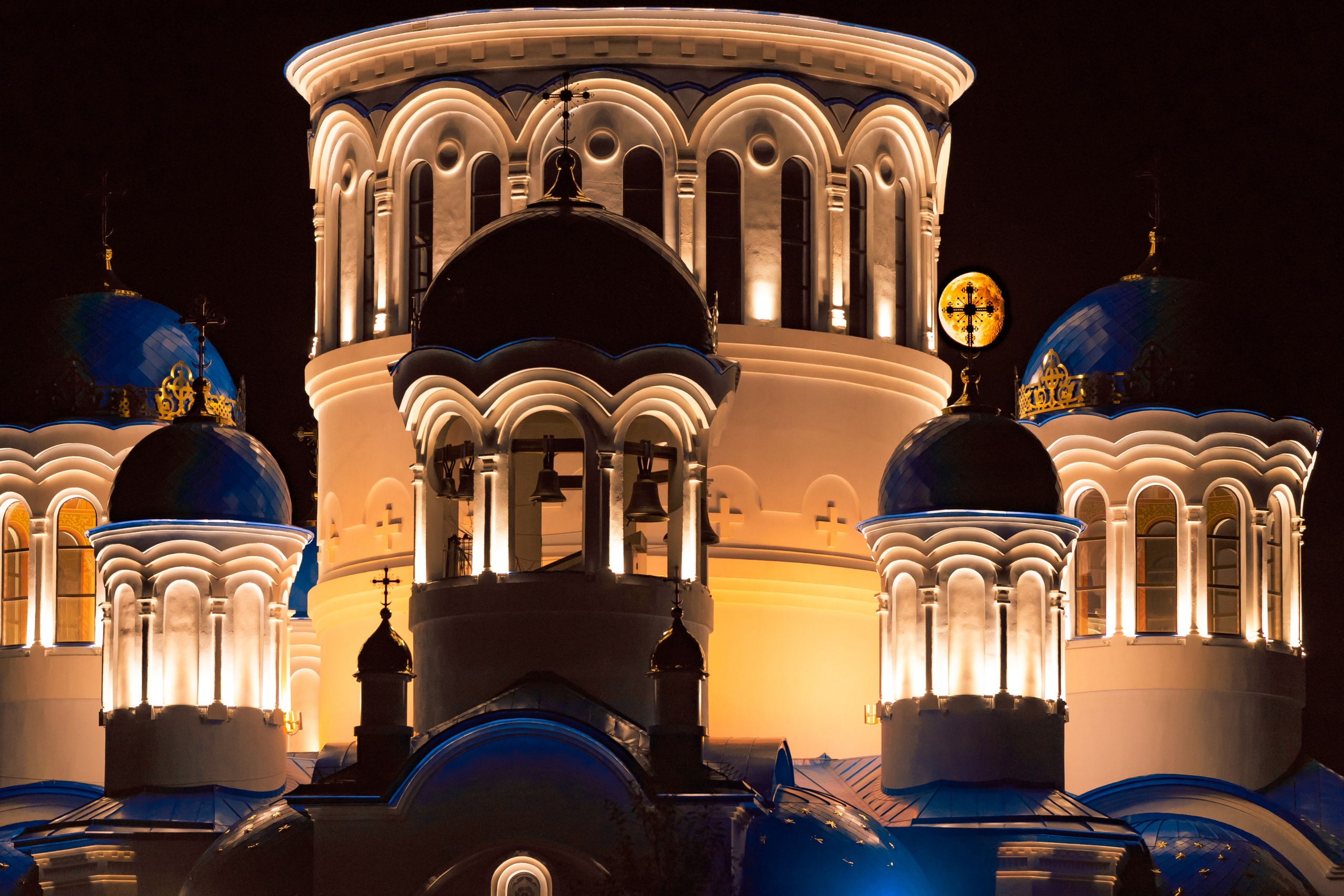 Город в ночи. Фотограф Елена Вишневская (Ушакова) Нефтеюганск, Сургут, Тюмень