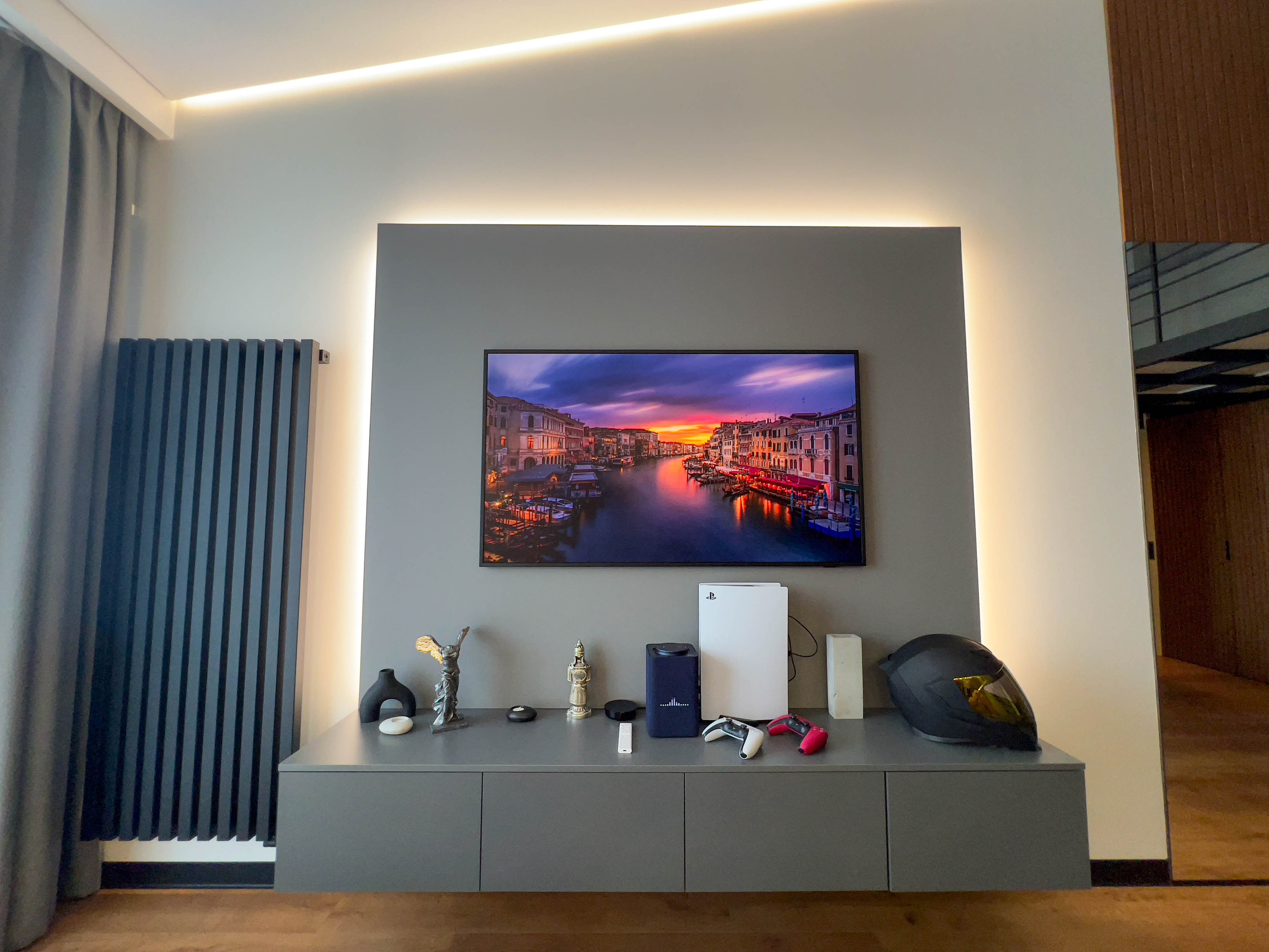 The apartment is on two levels. Fotograf Dmitrii Donets