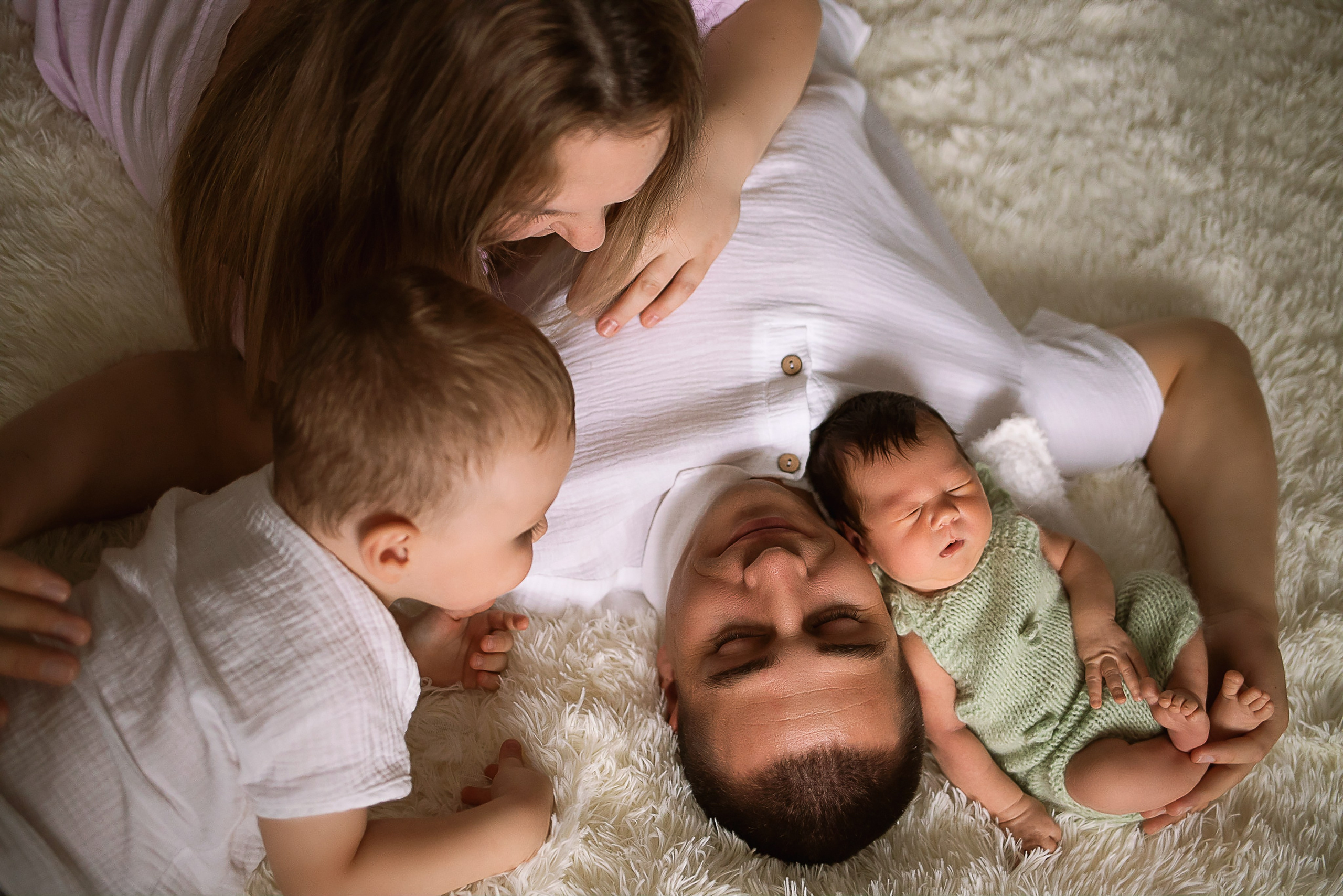 Фотосессия новорожденного. Фотограф новорожденных в Новосибирске