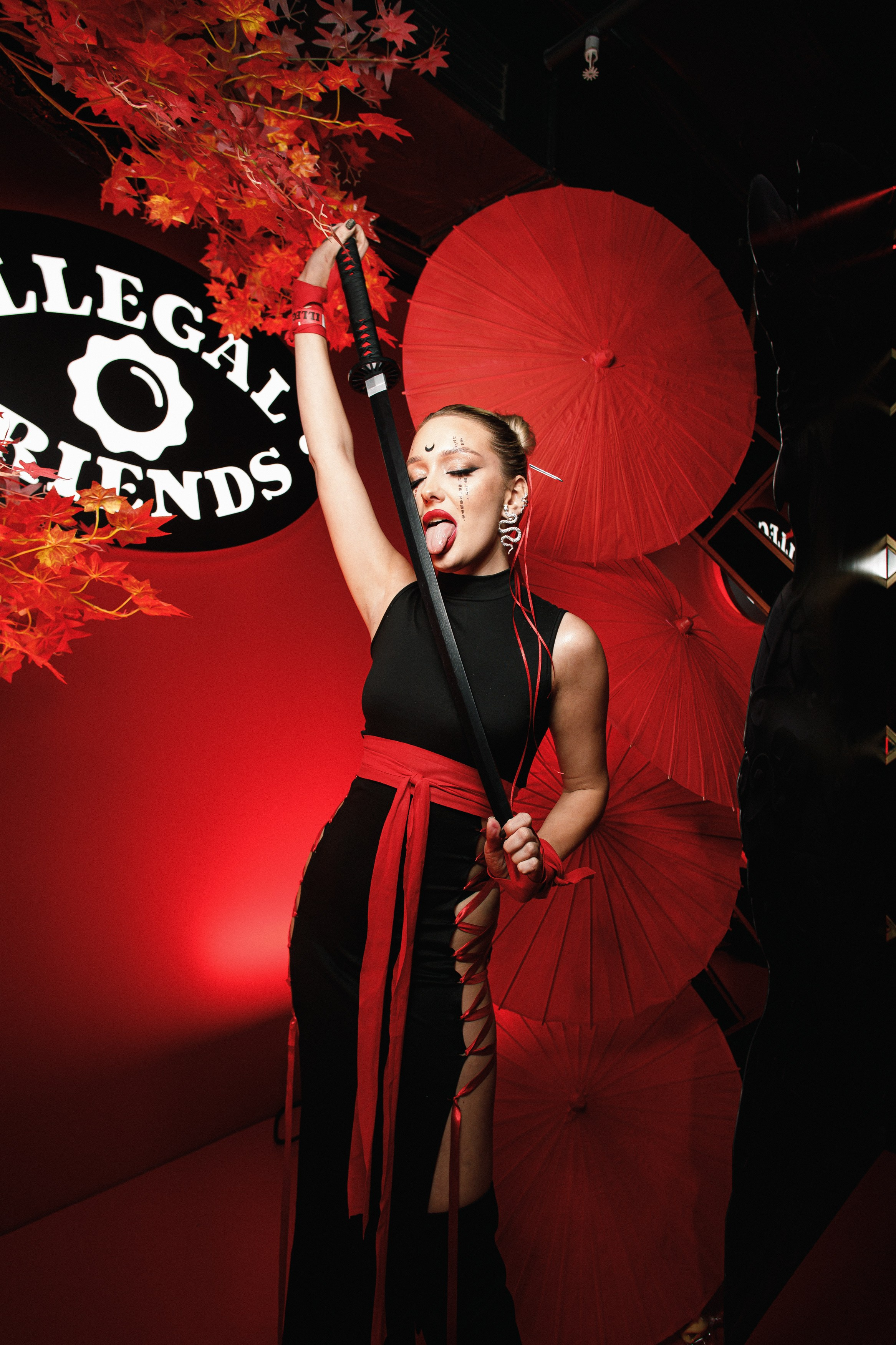 ILLEGAL FRIENDS | ASIA. СВОИ. ФОТООТЧЕТЫ-СОБЫТИЯ-МЕСТА