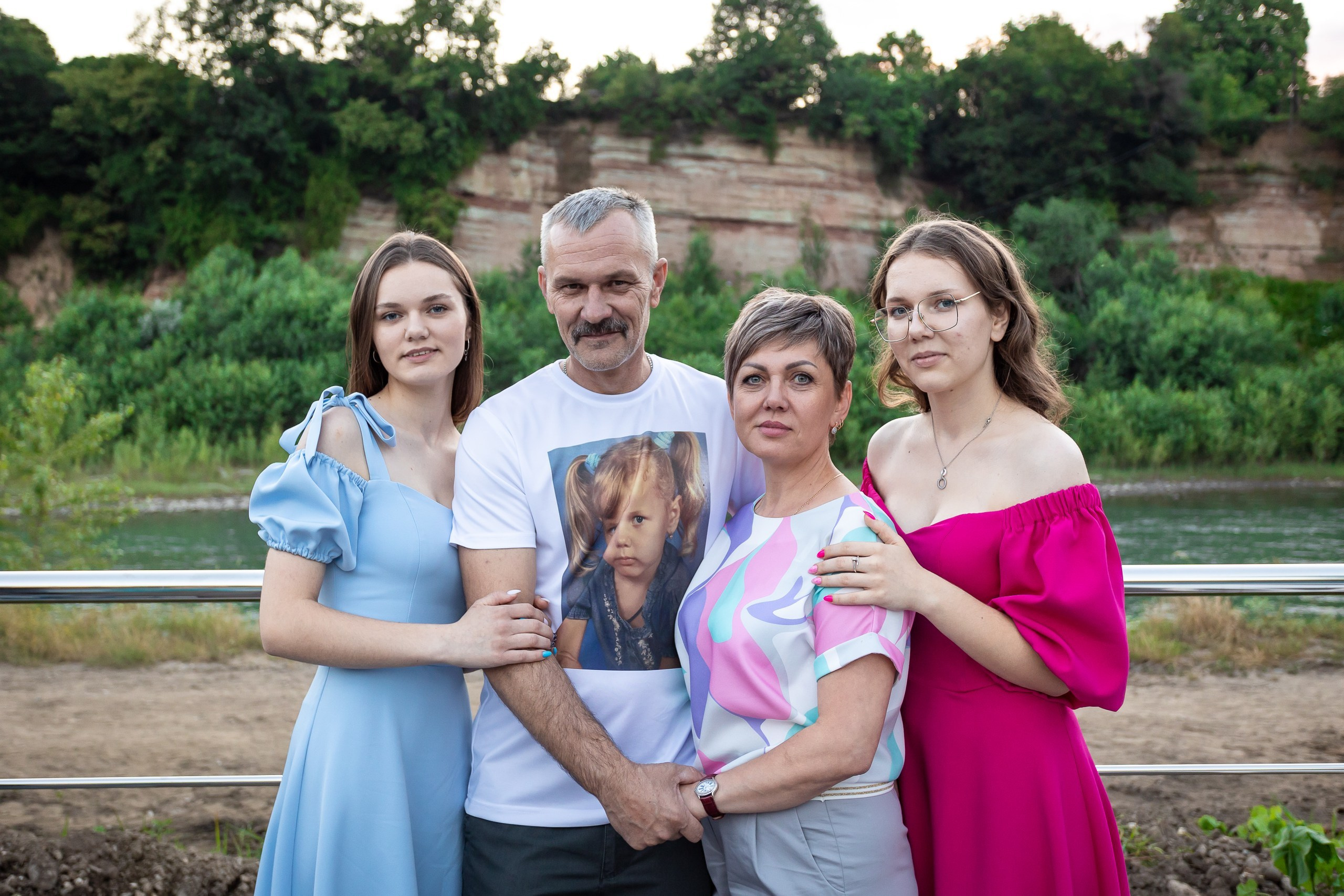 Вручение аттестата и выпускной вечер. Выпускные альбомы Майкоп, Краснодар Елена Золотарева