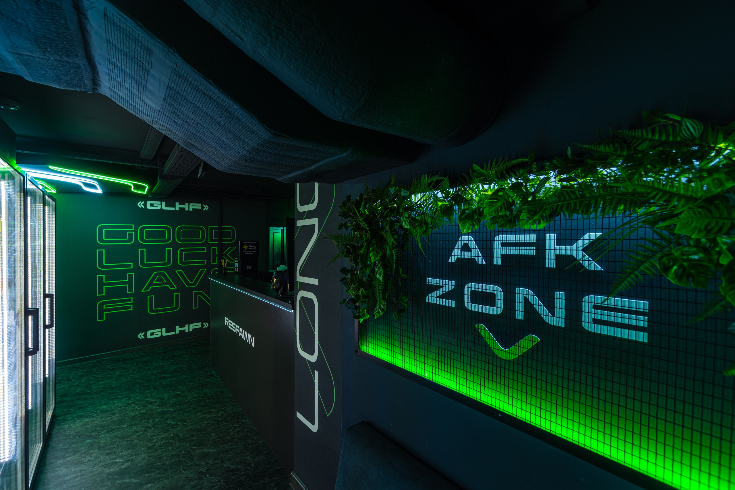 Фотосъемка для компьютерного клуба. Интерьерный и репортажный фотограф в Санкт-Петербурге