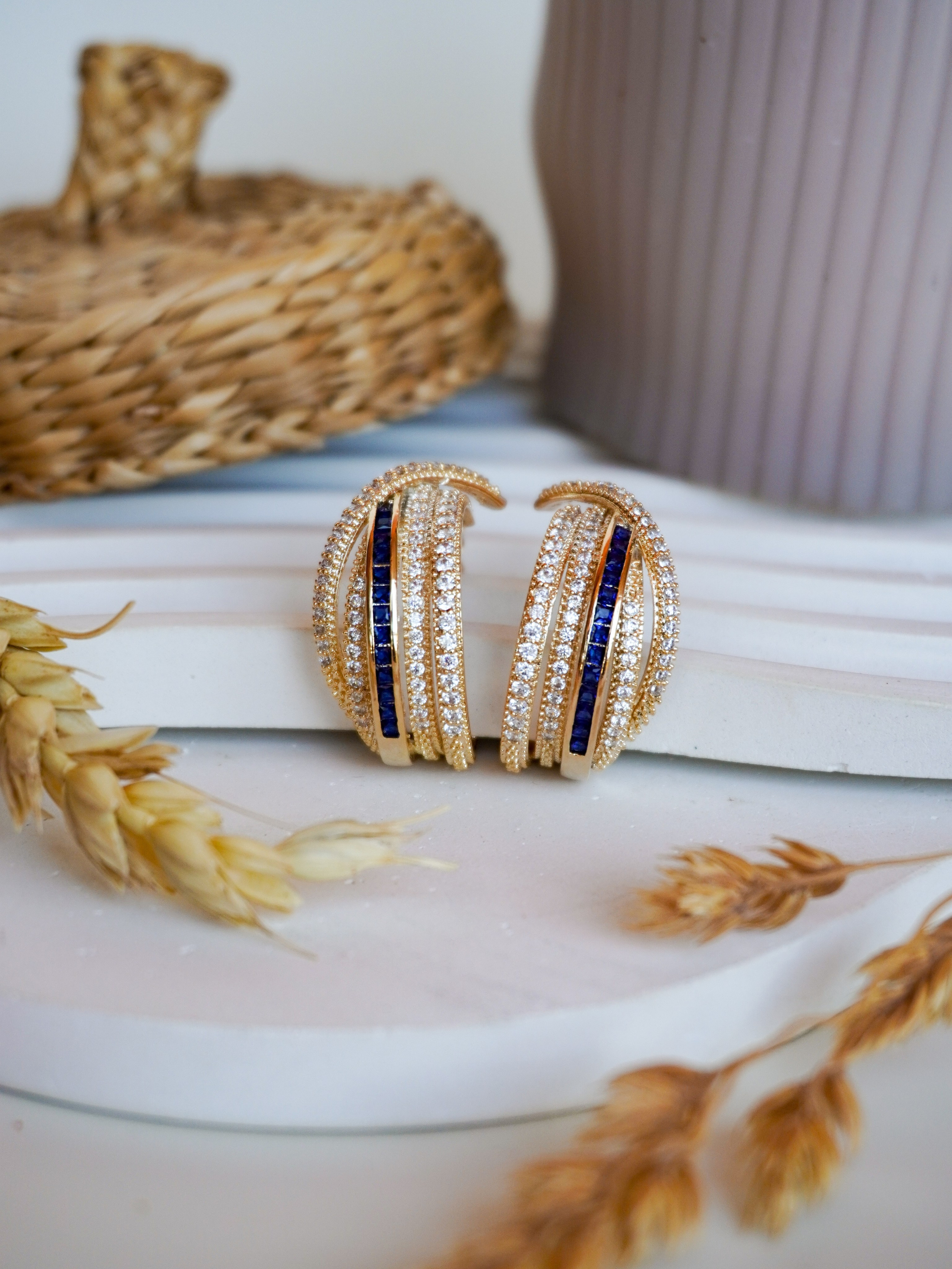 Украшения. Кузнецова Мария — профессиональный фотограф в Санкт-Петербурге | Предметная фотосъёмка, модельные тесты, актёрское портфолио, концерты