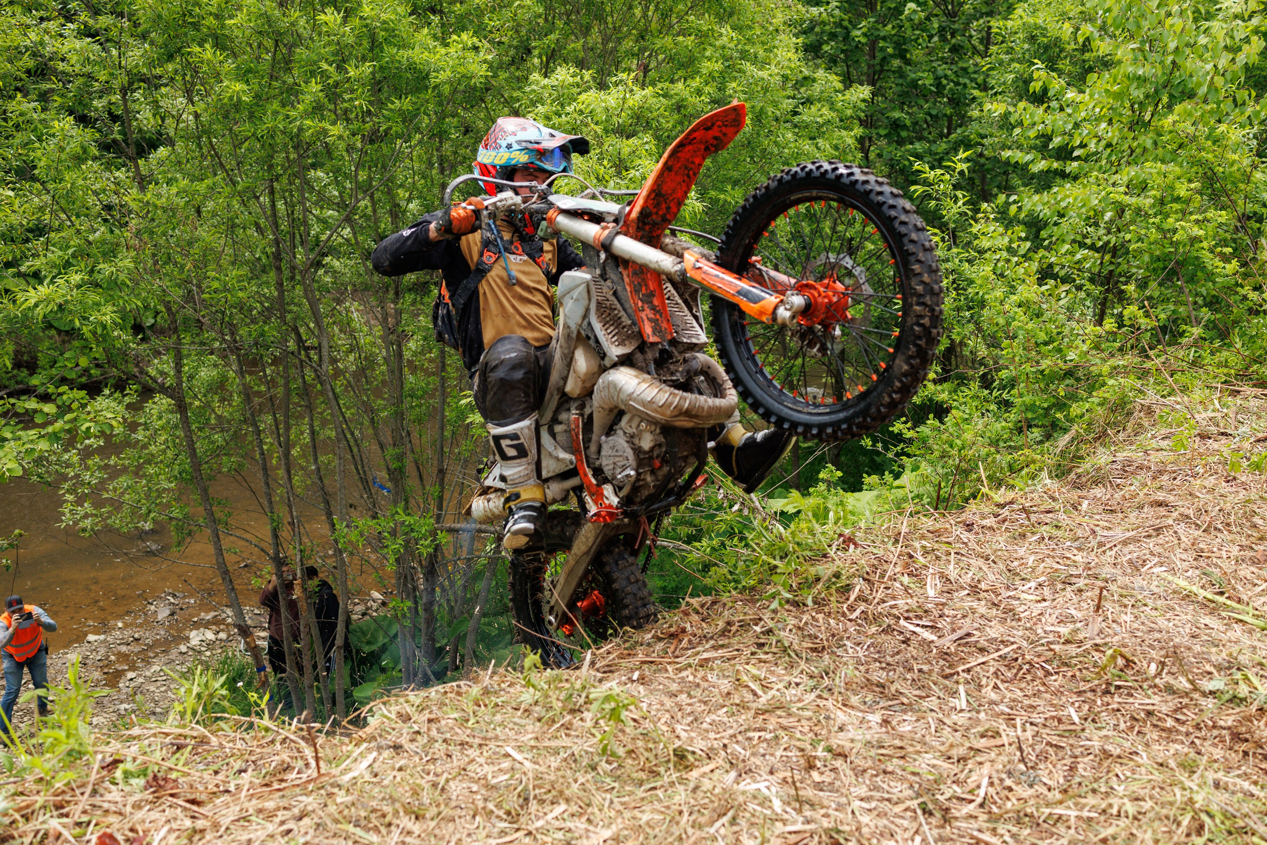 SET Project 2025. Свадебный, семейный и репортажный фотограф в Южно-Сахалинске Артур Петросян