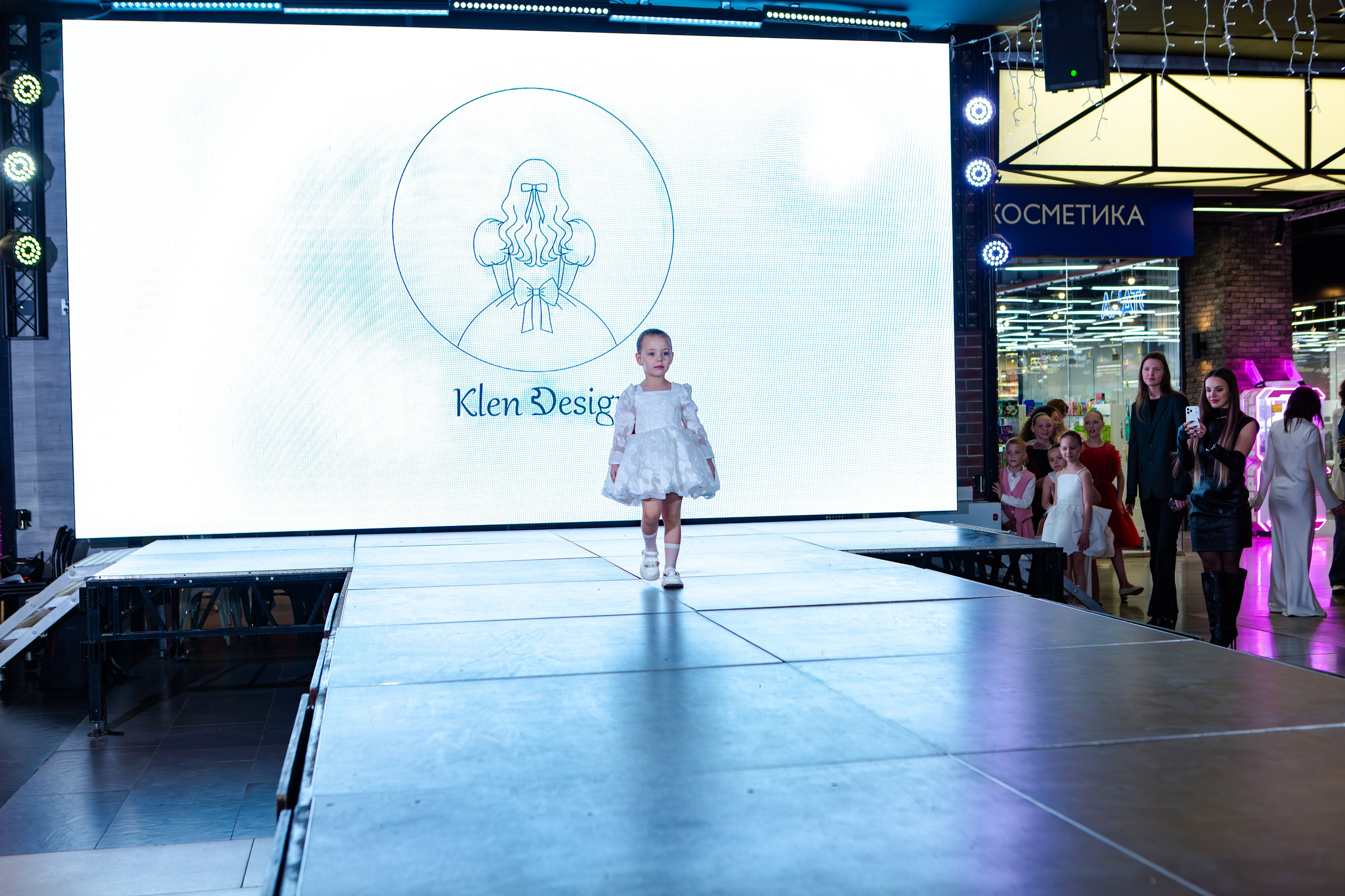 SAYMYNAME FASHION SHOW. Репортажный, семейный, свадебный, портретный фотограф