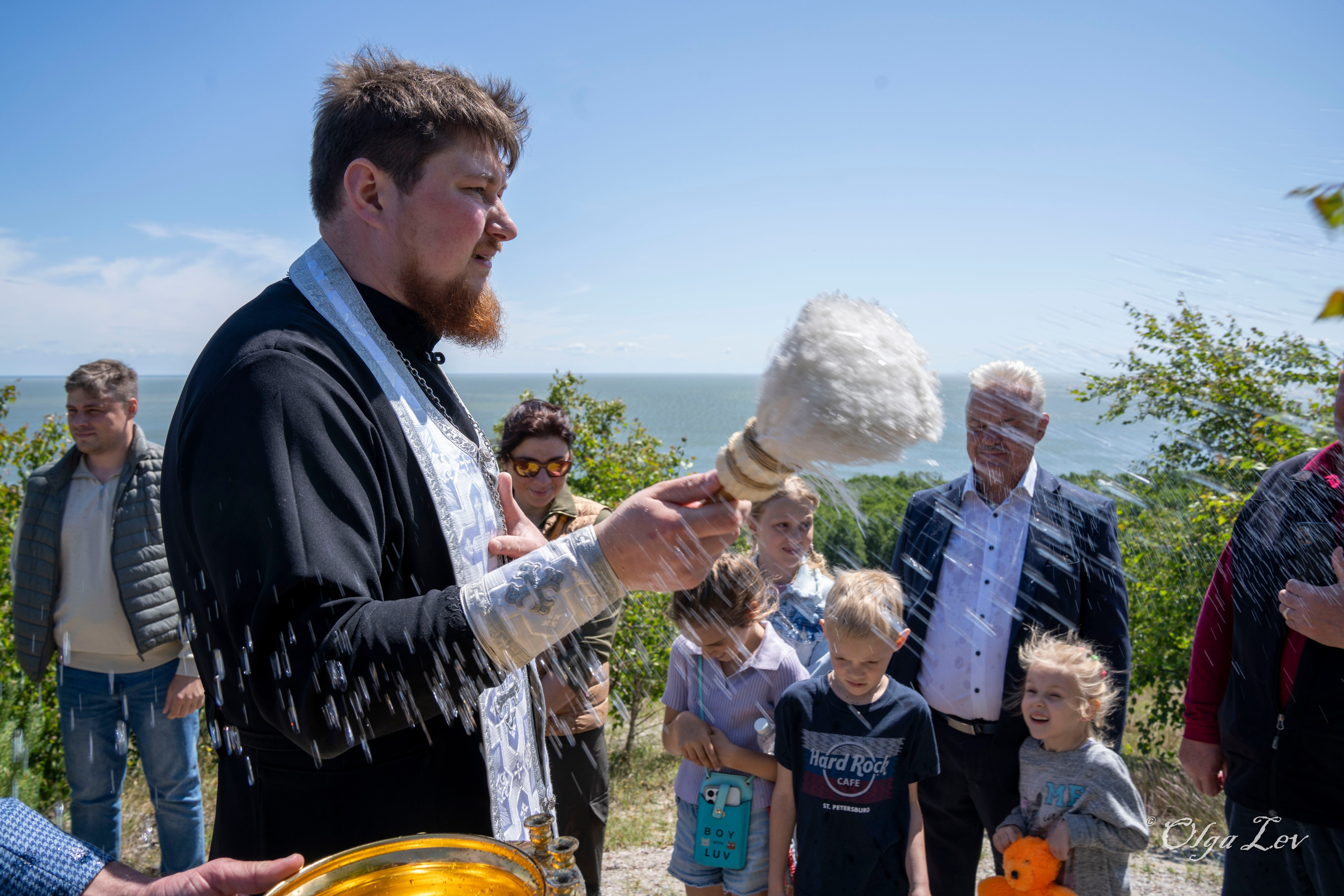 Освящение Поклонного Креста в поселке Морское Калининградской области. Сфотографируй мою душу!
