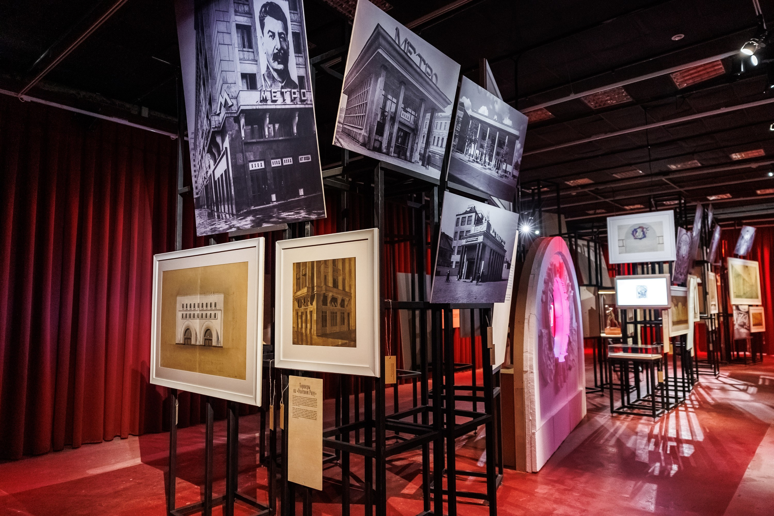 Интерьеры и выставки. Фотограф Сергей Лукьянов @xapeton_photo Москва