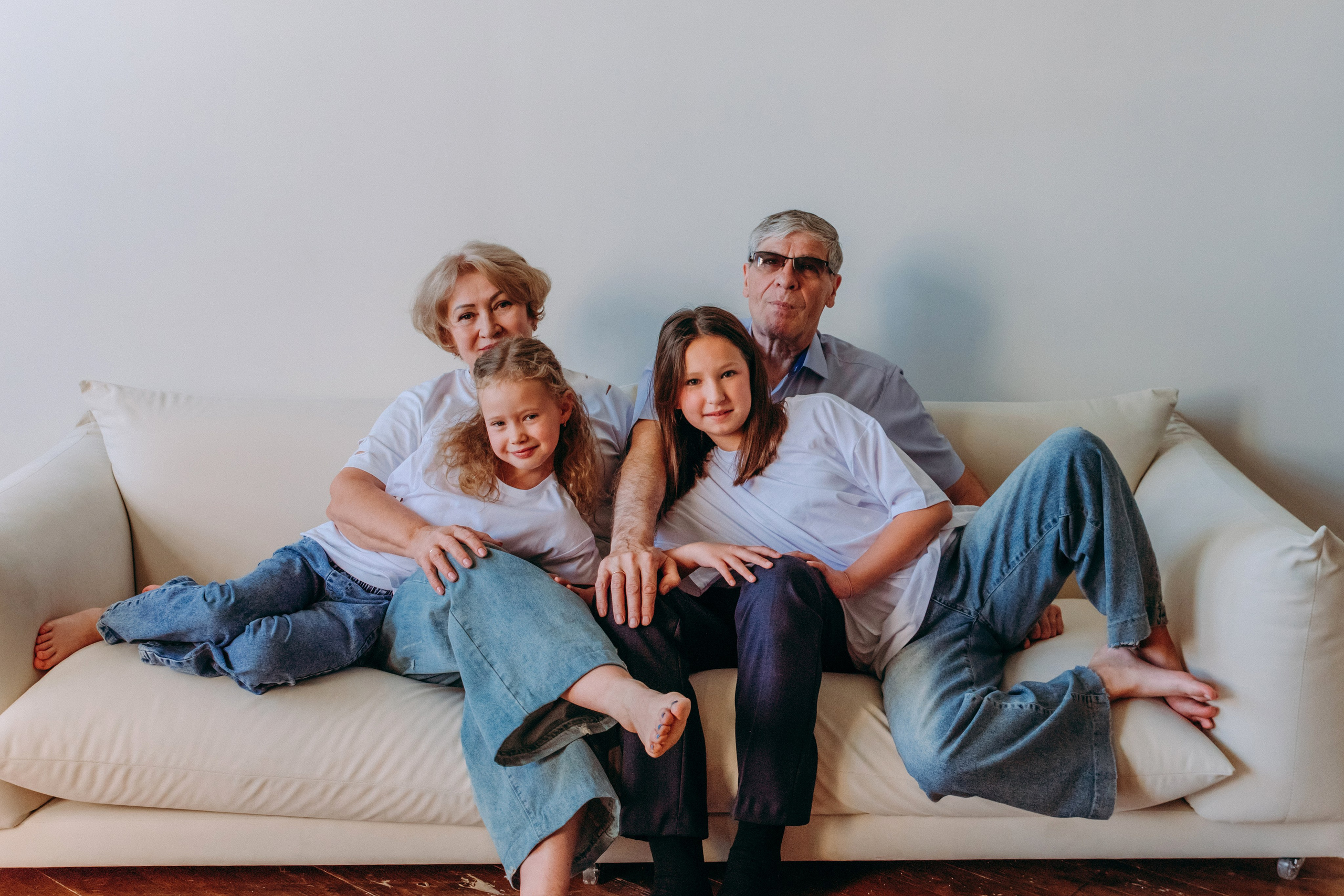 СВЕТЛАНА И ВНУЧКИ. Ольга Козлова фотограф Волгоград olkiny-fotki.ru