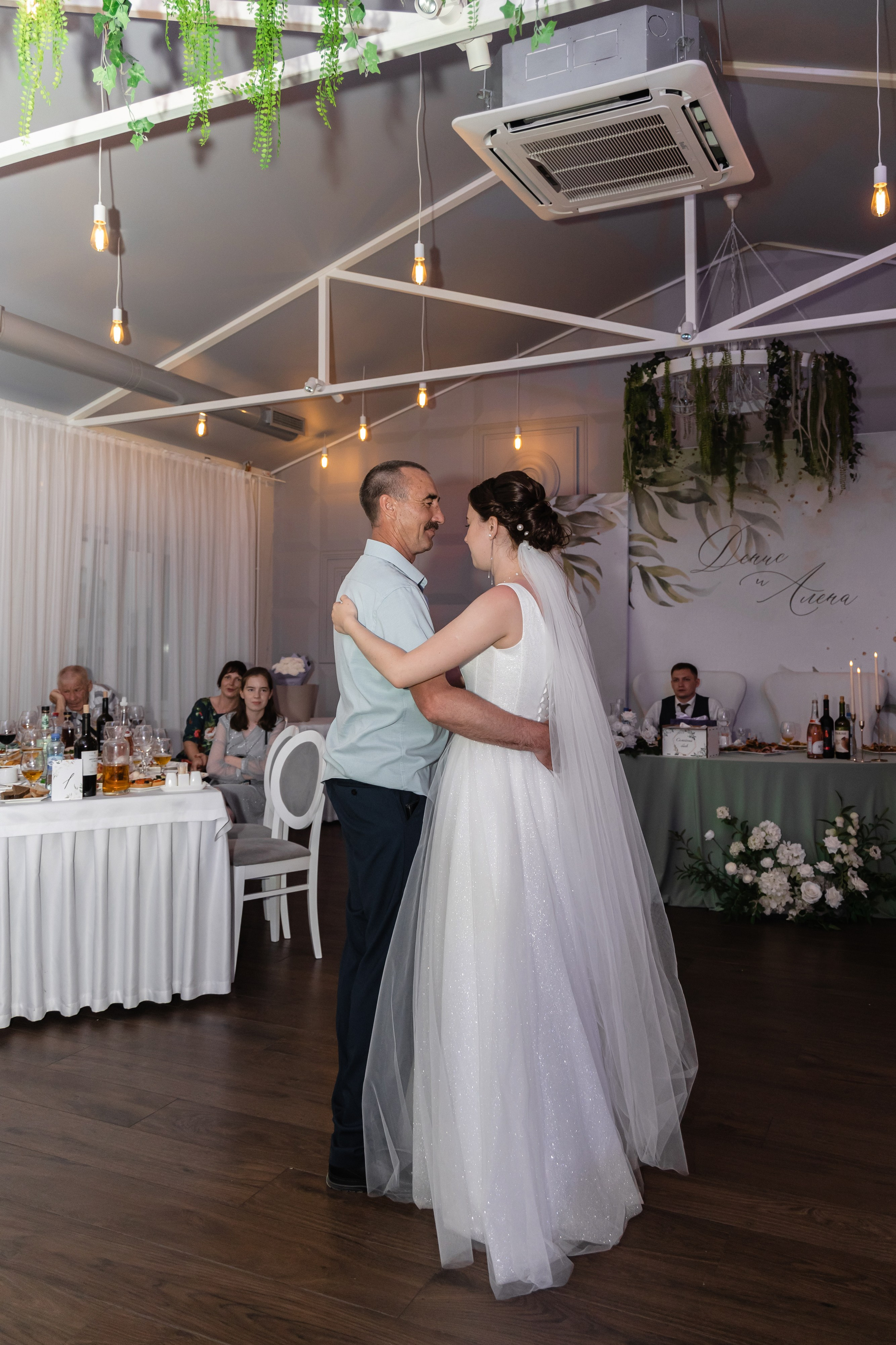 Алёна и Денис (полный день). Фотограф в Барнауле Юлия Садвокасова