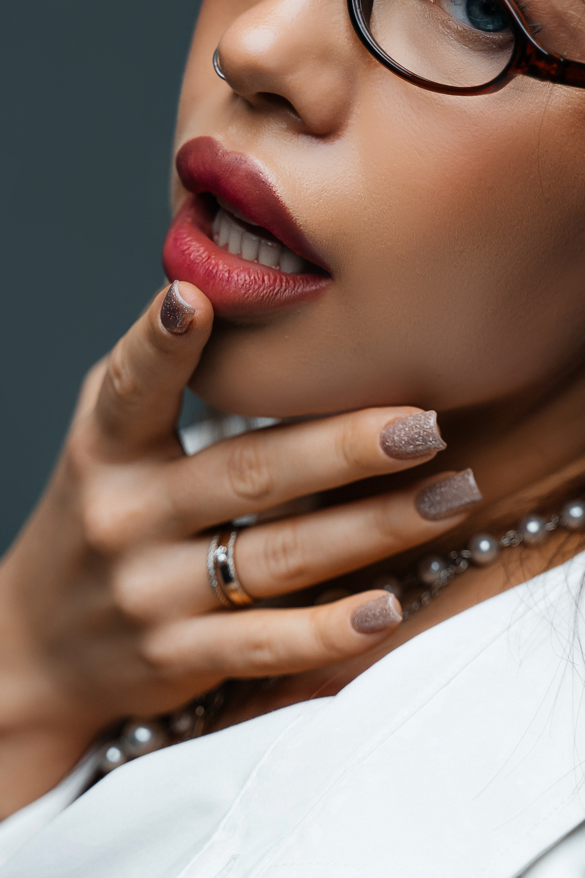 Студийный минимализм. Виктория Алпеева — фотограф по любви