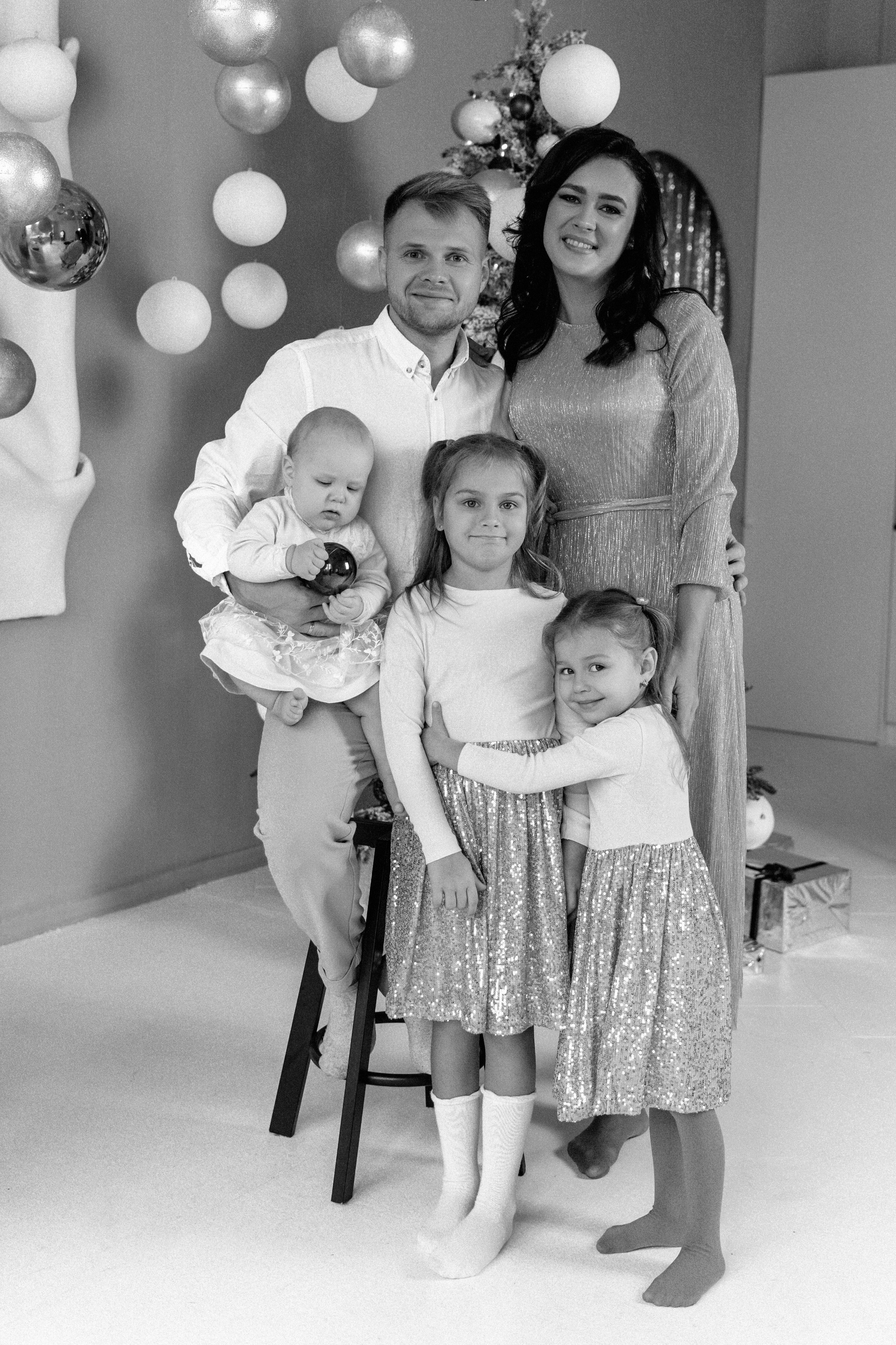 Новогоднее волшебство большой дружной семьи. Ваш семейный фотограф в Минске — Вика Трегубова