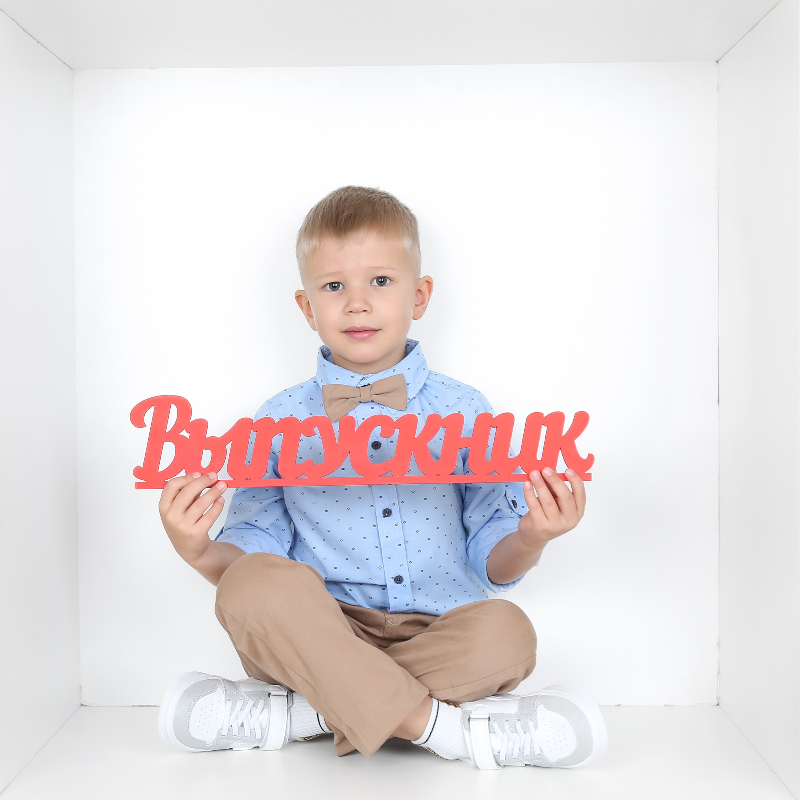 Выпускной альбом для детского сада "В кубе". Выпускные альбомы в Тюмени для школ, садов, вузов спортивных секций