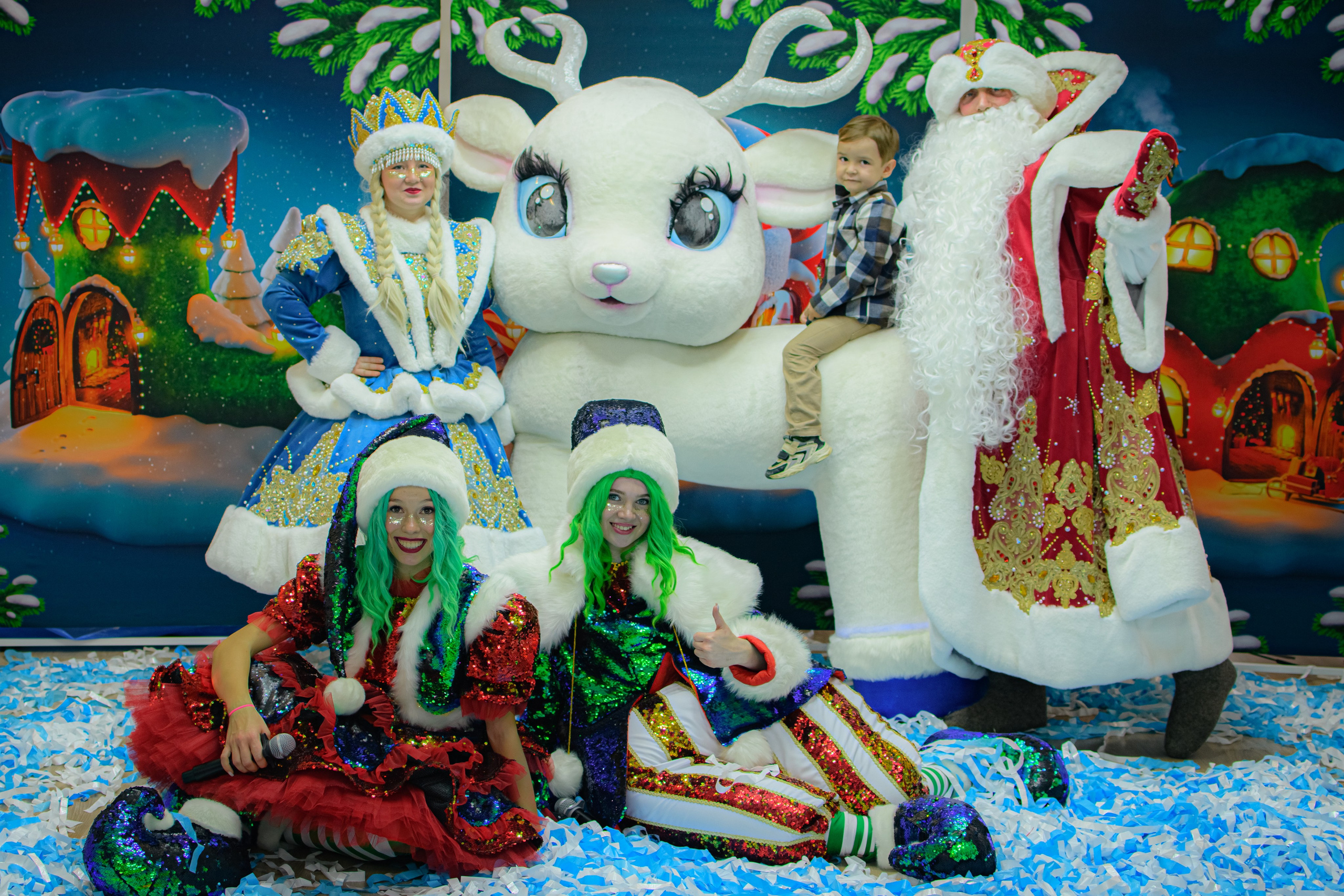 HAPPY NEW YEAR. Photokarish