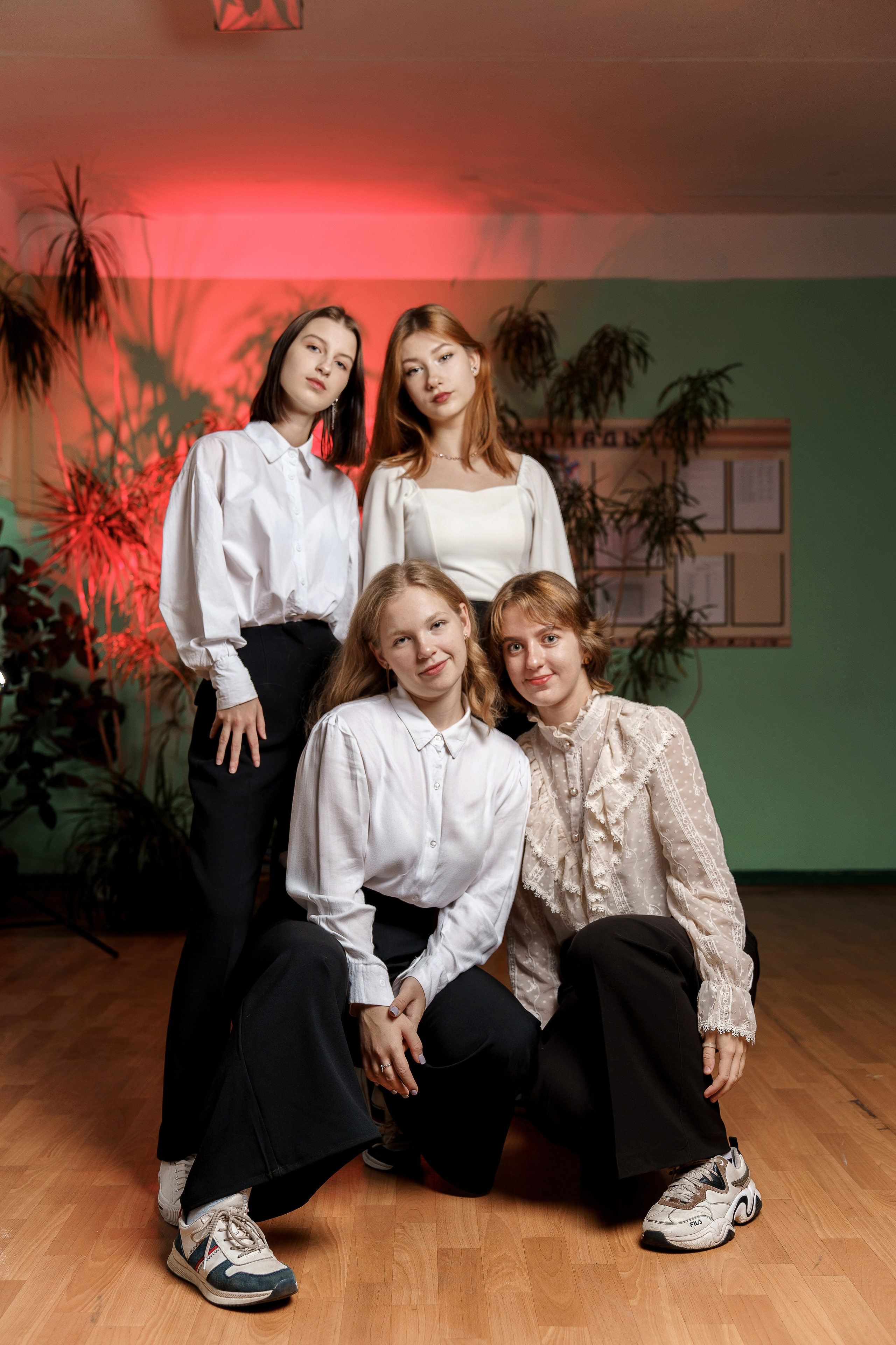 Гимназия 2 класс 9А. Ирина Коновалова школьный фотограф. Выпускные альбомы Ярославль