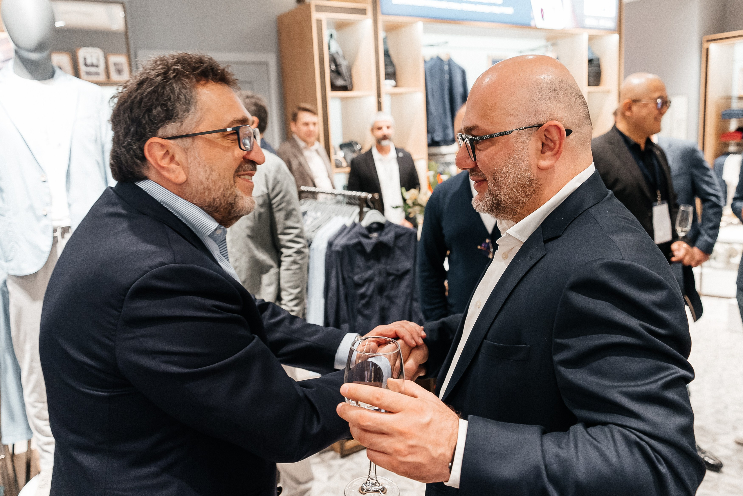 Henderson. Павел Краснов — Свадебный и репортажный фотограф в Москве